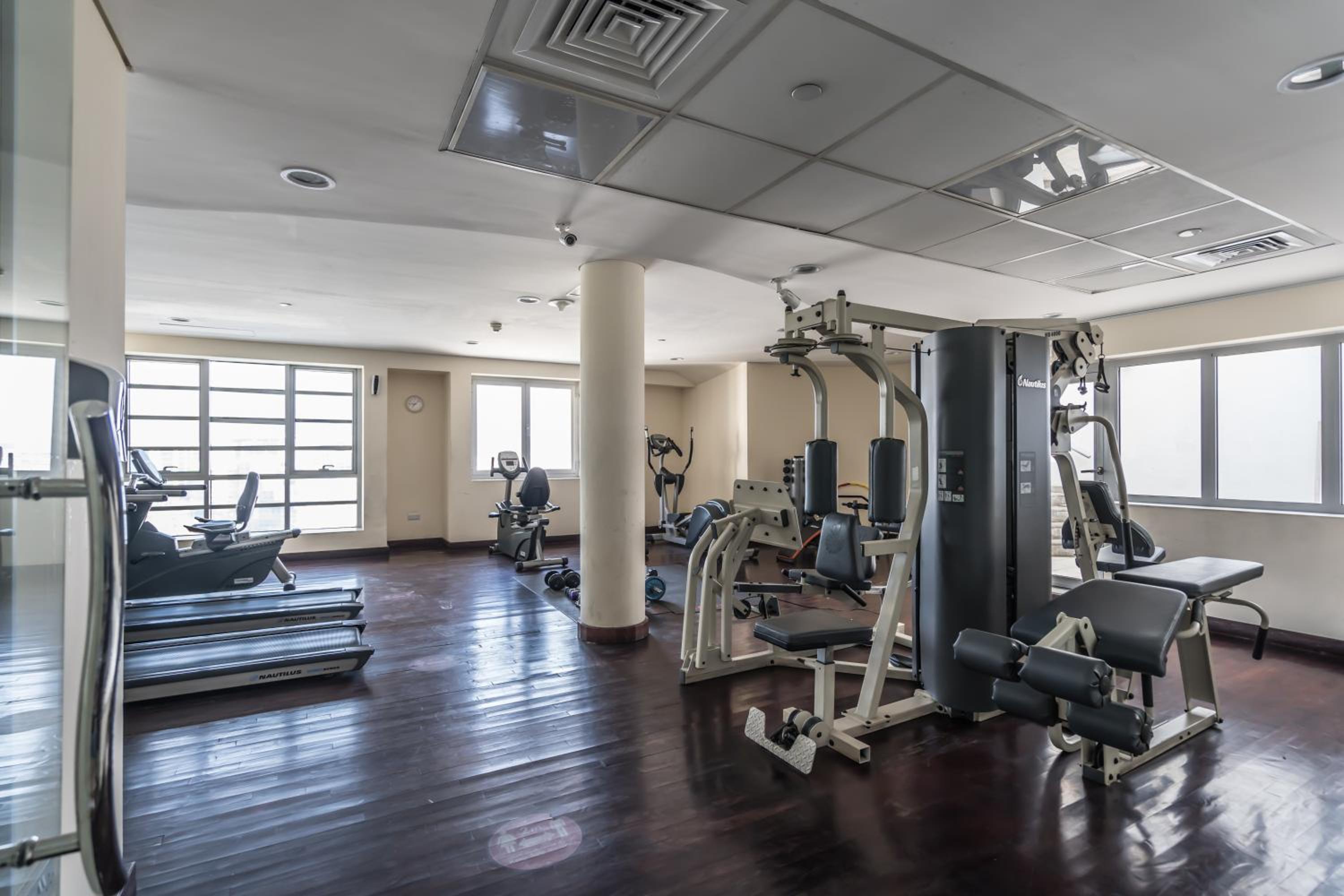 HiGuests - Large Apt in the Heart of Deira Near Clocktower
