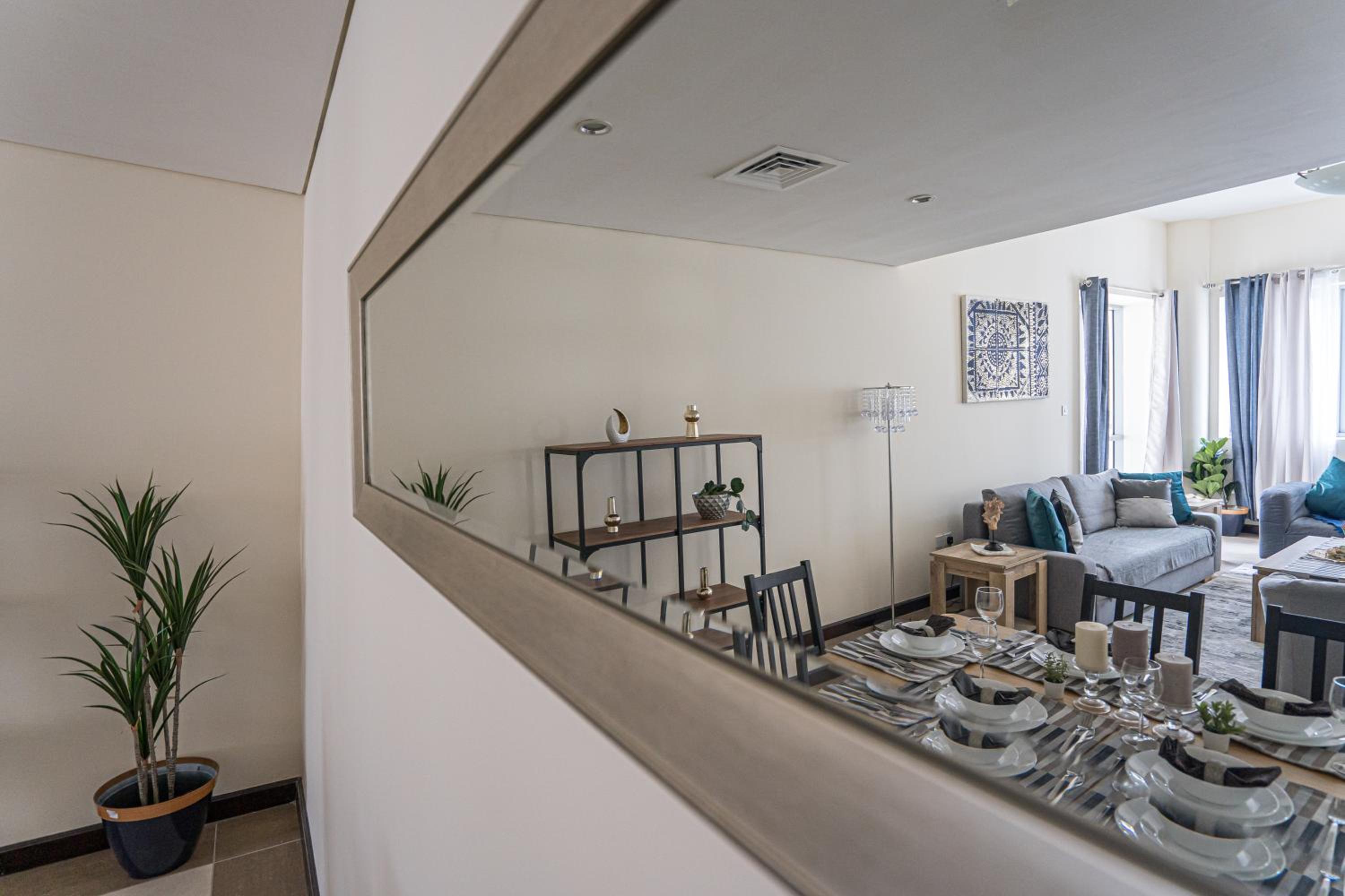 HiGuests - Large Apt in the Heart of Deira Near Clocktower