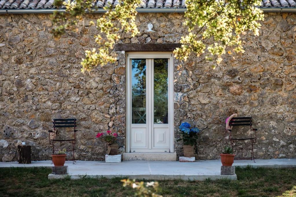 The Wild Cyclamen stone house and estate photo 4