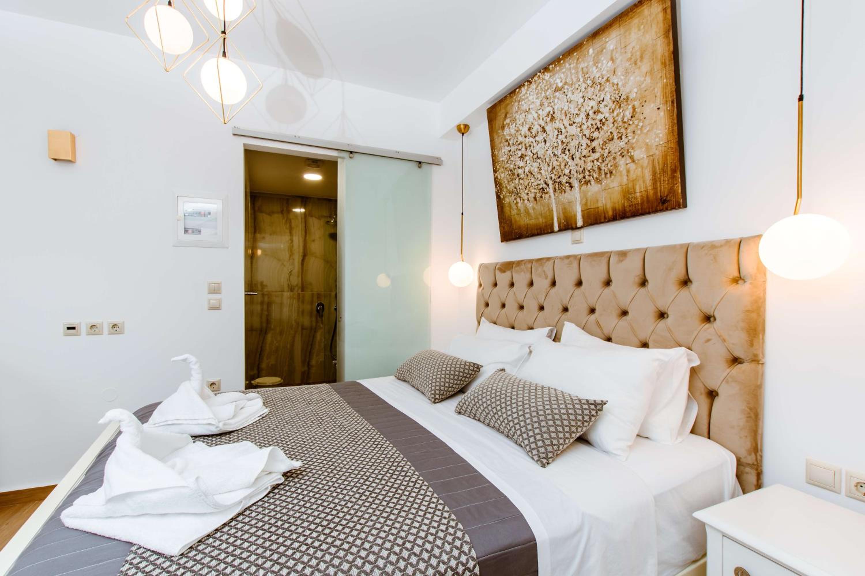 Bozzali Deluxe Hotel