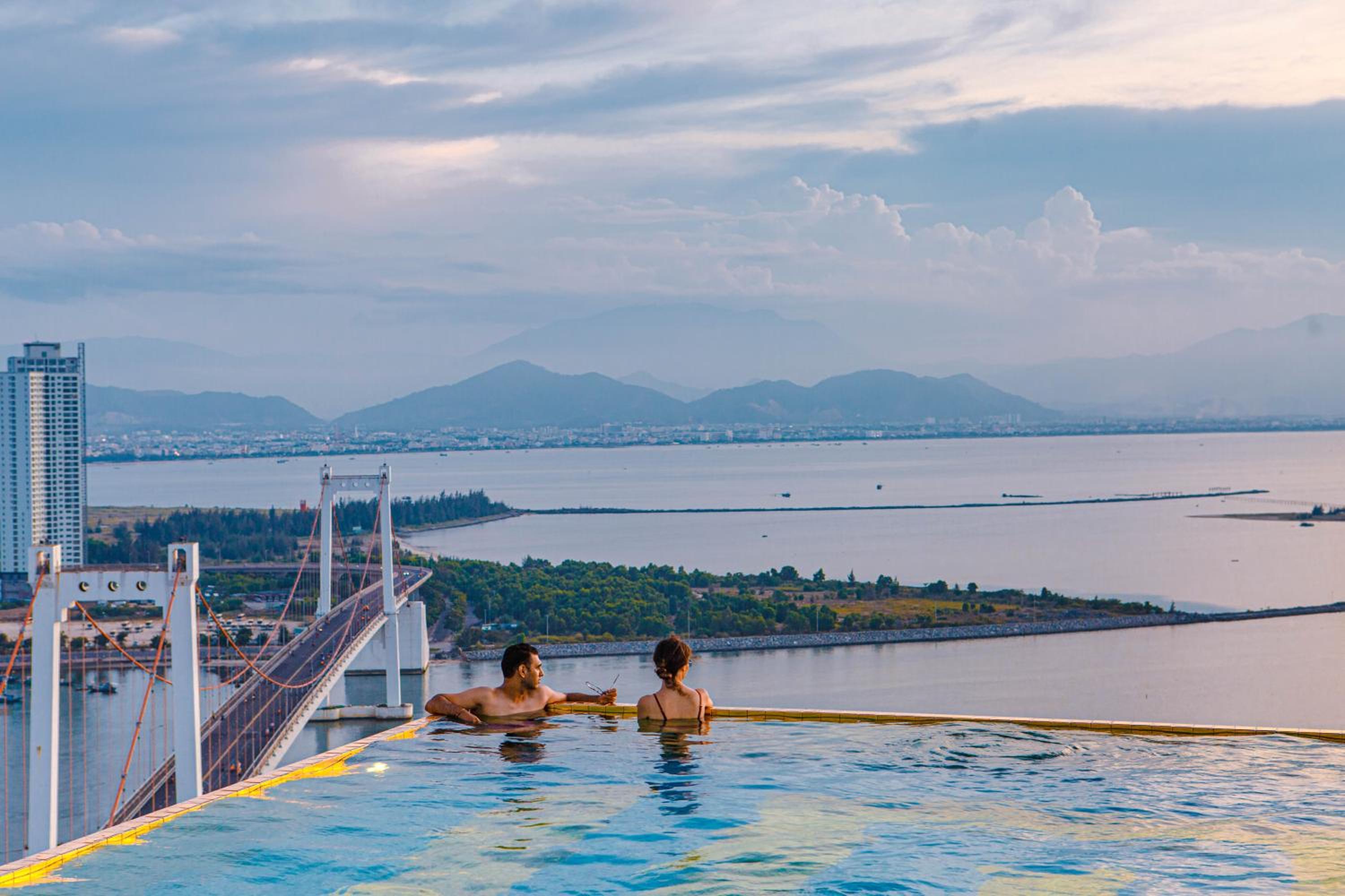 Wyndham Danang Golden Bay 62