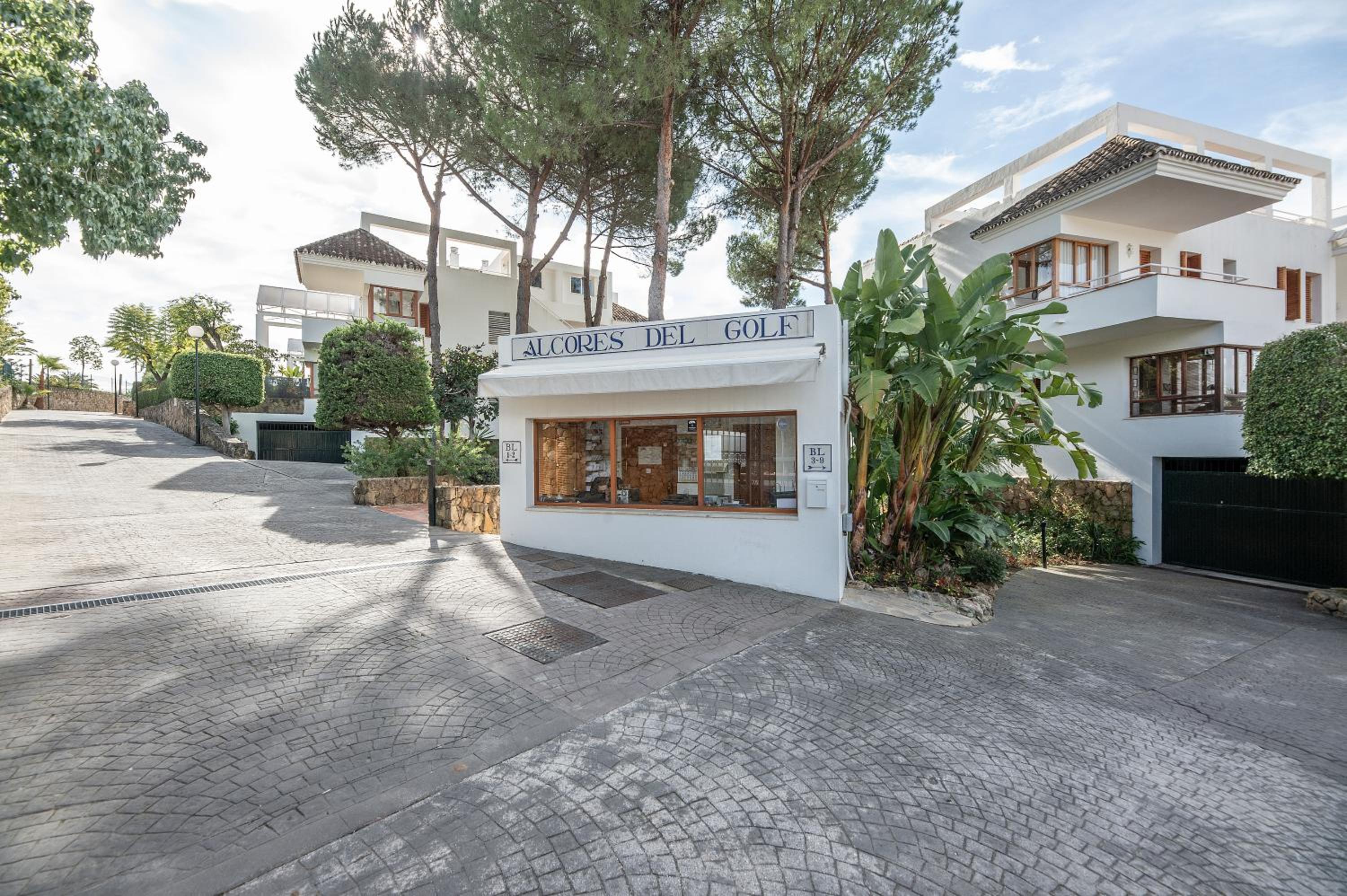 Alcores del Golf, Oustanding luxury penthouse