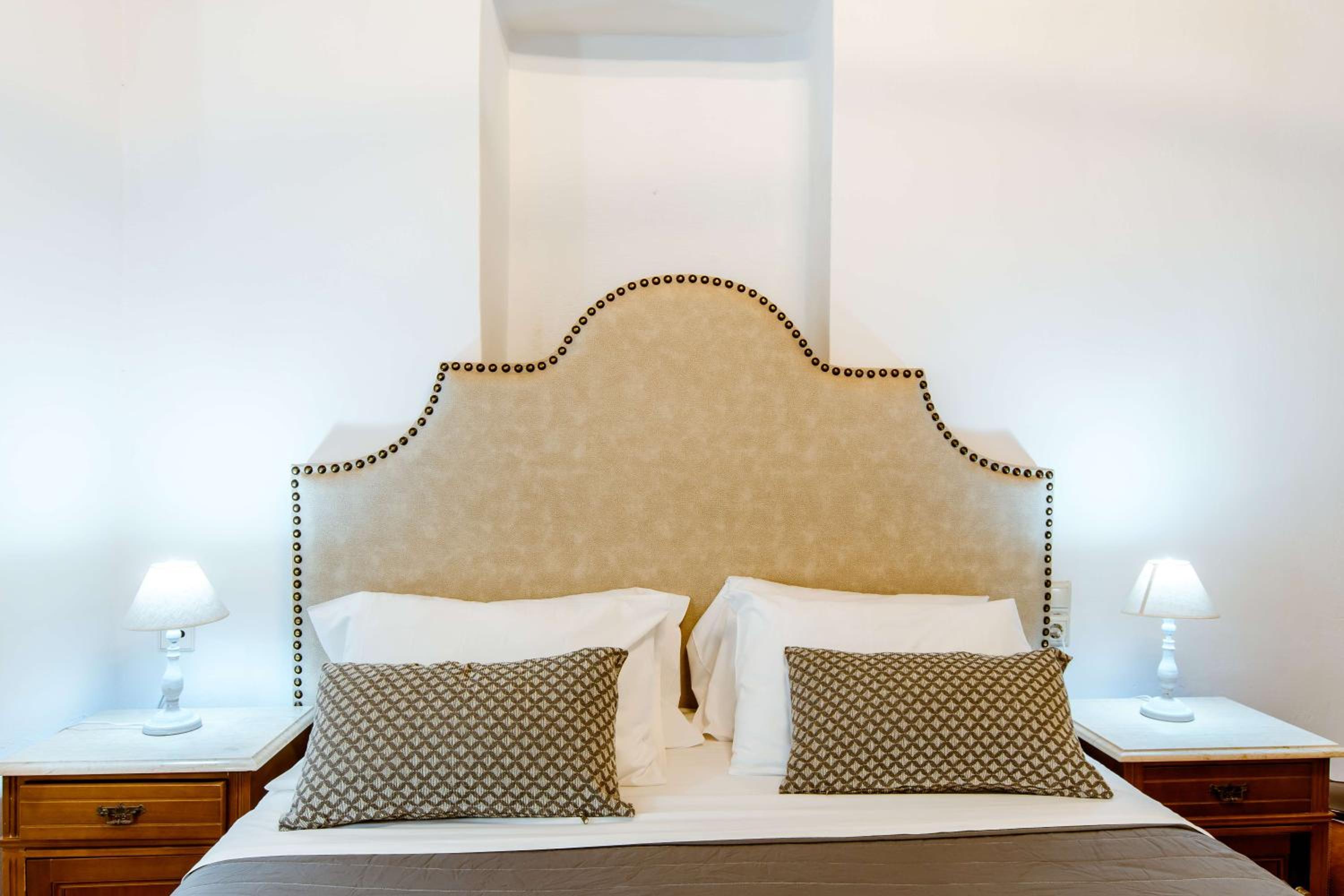 Bozzali Deluxe Hotel