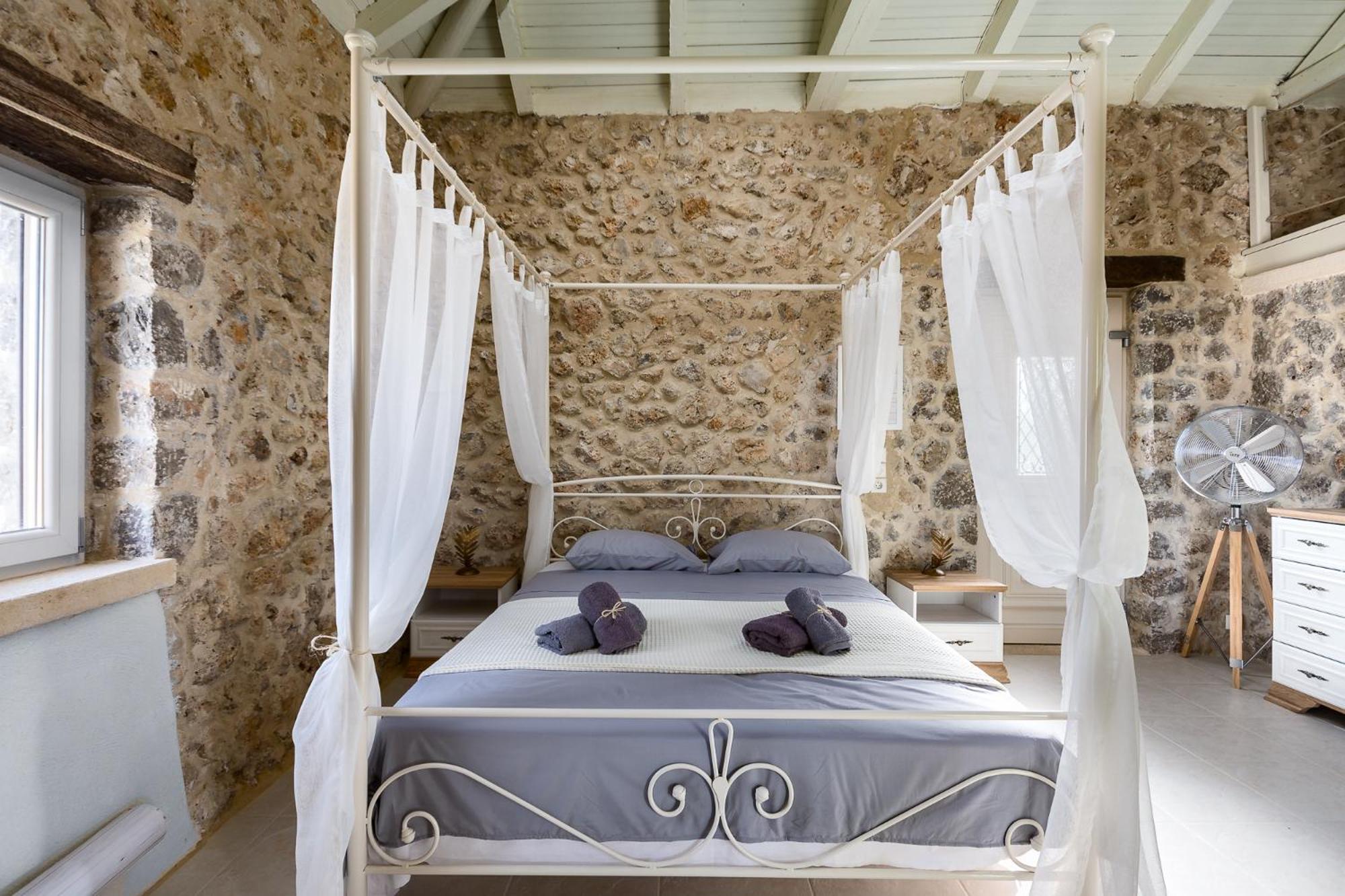 The Wild Cyclamen stone house and estate photo 2