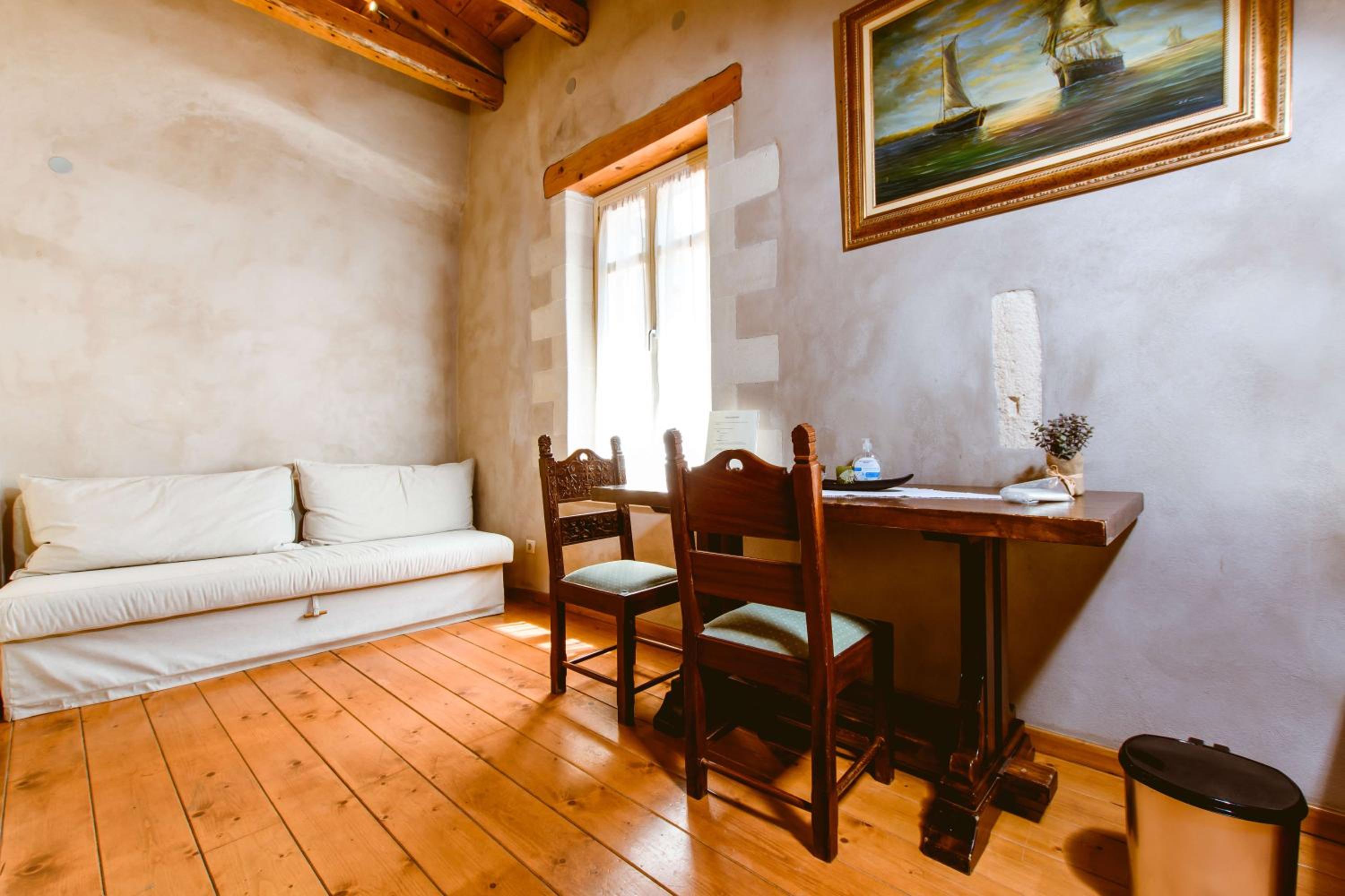 Bozzali Deluxe Hotel
