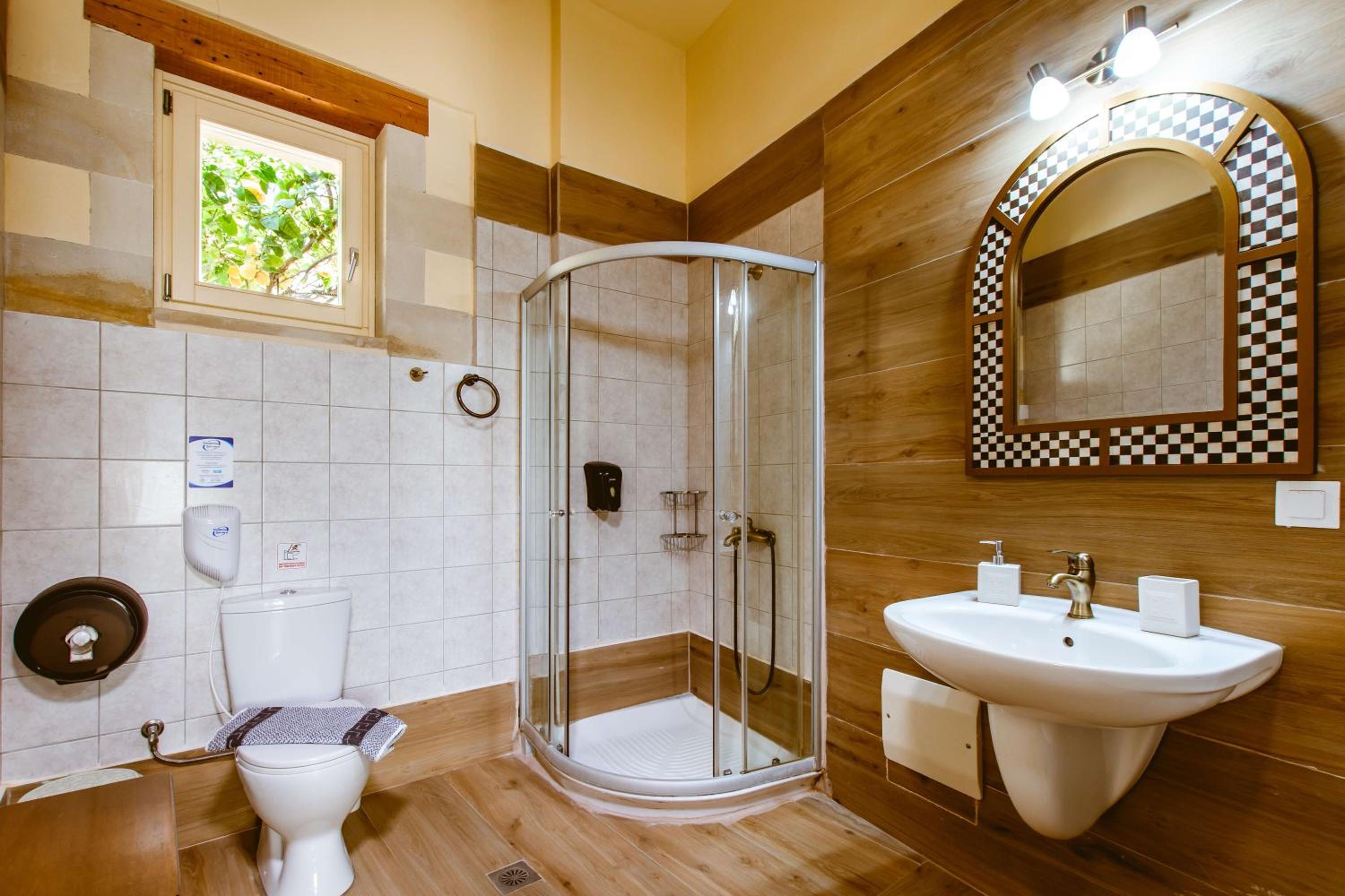 Bozzali Deluxe Hotel