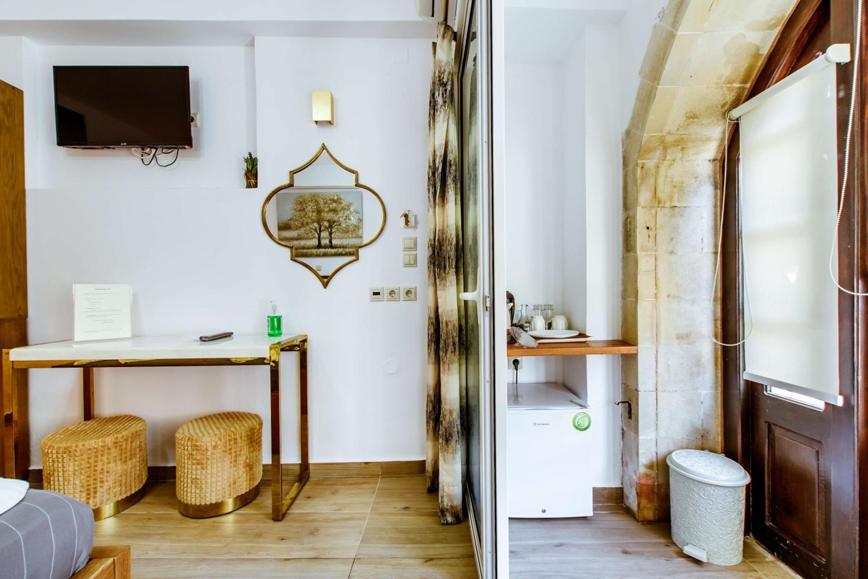Bozzali Deluxe Hotel