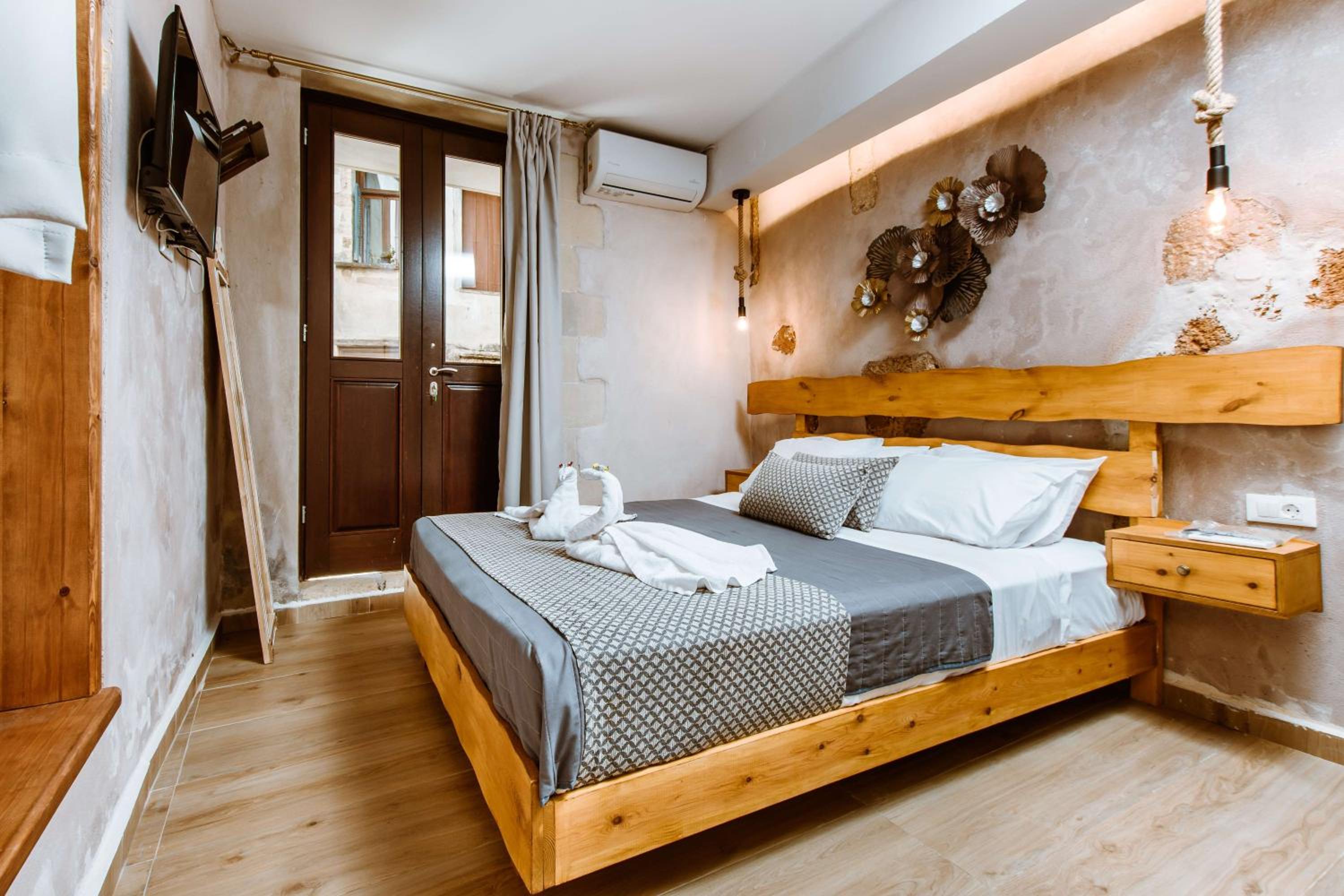 Bozzali Deluxe Hotel