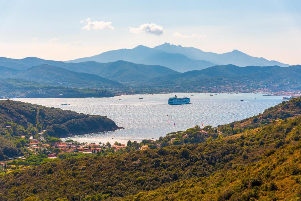 Appartamenti La Baia Lido view 2
