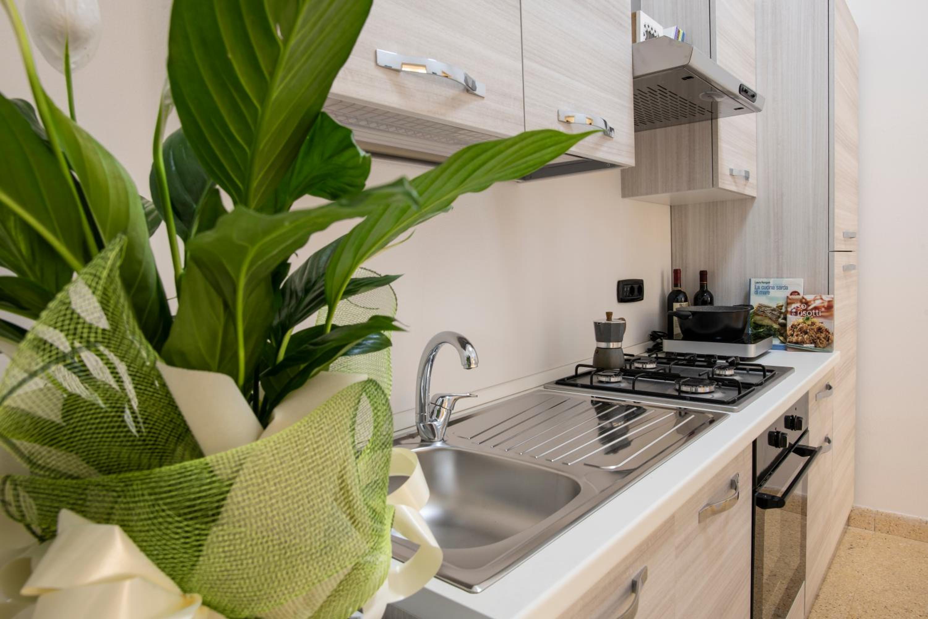 Corner Cavour Apartment en Sassari — kitchen
