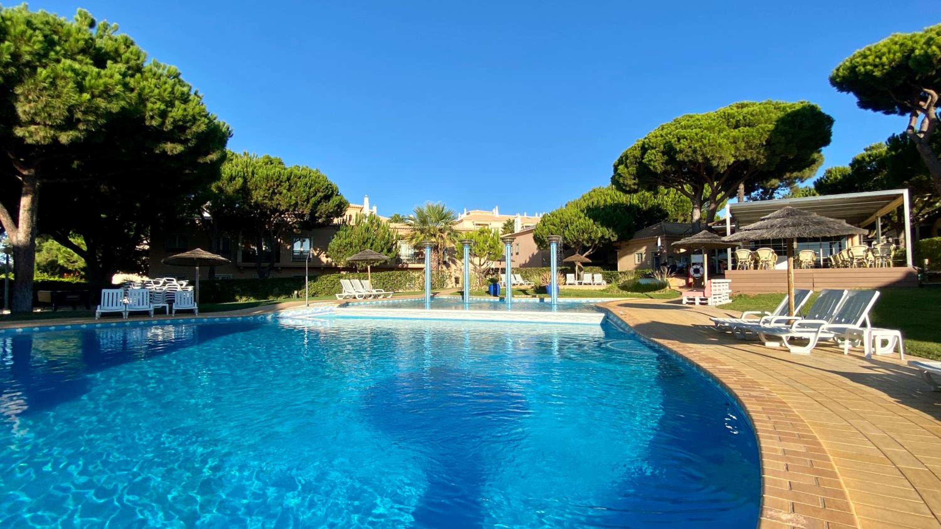Bicos 101 - Shared Pool - 4 Guests - Albufeira view 4