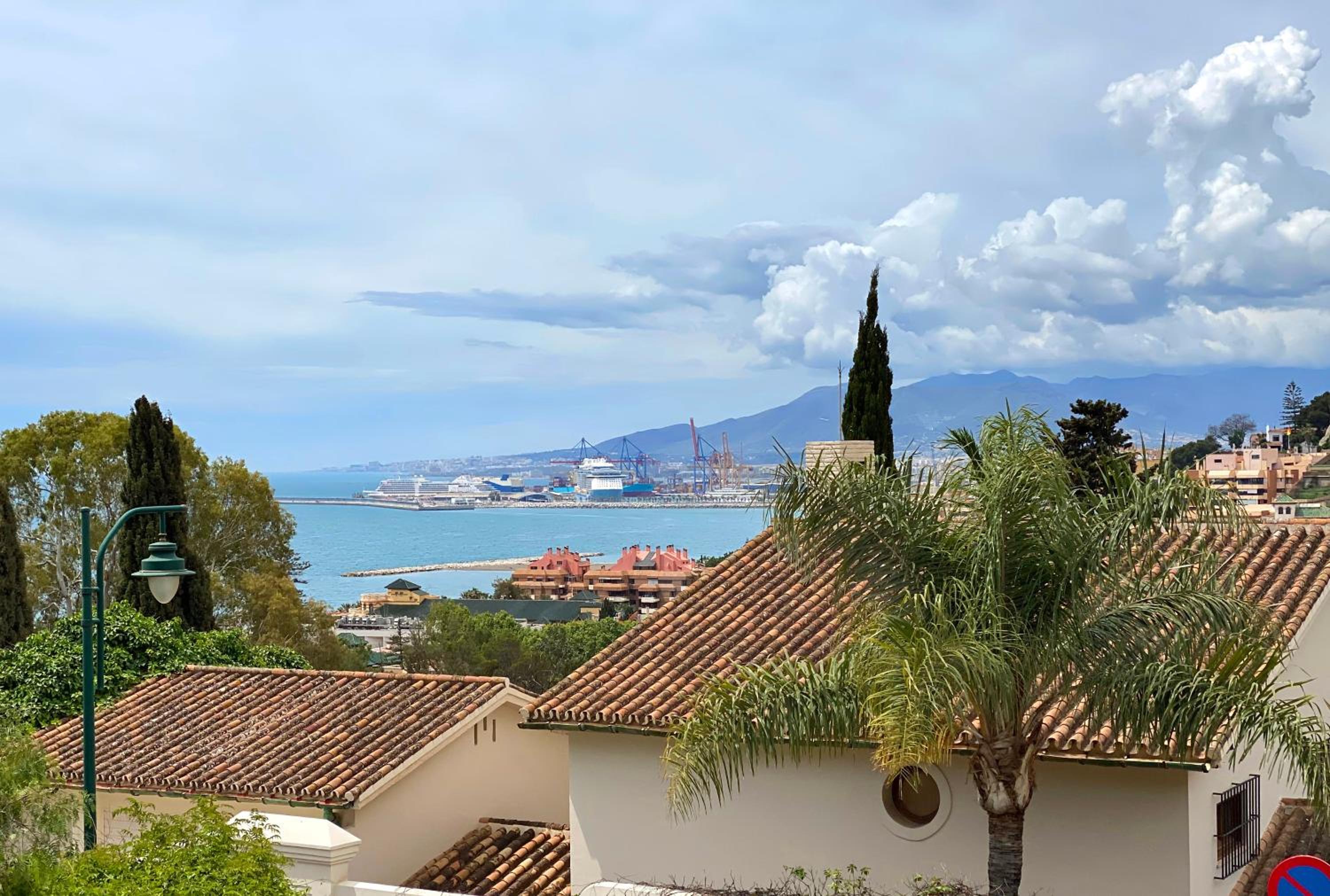 Santa Catalina Home