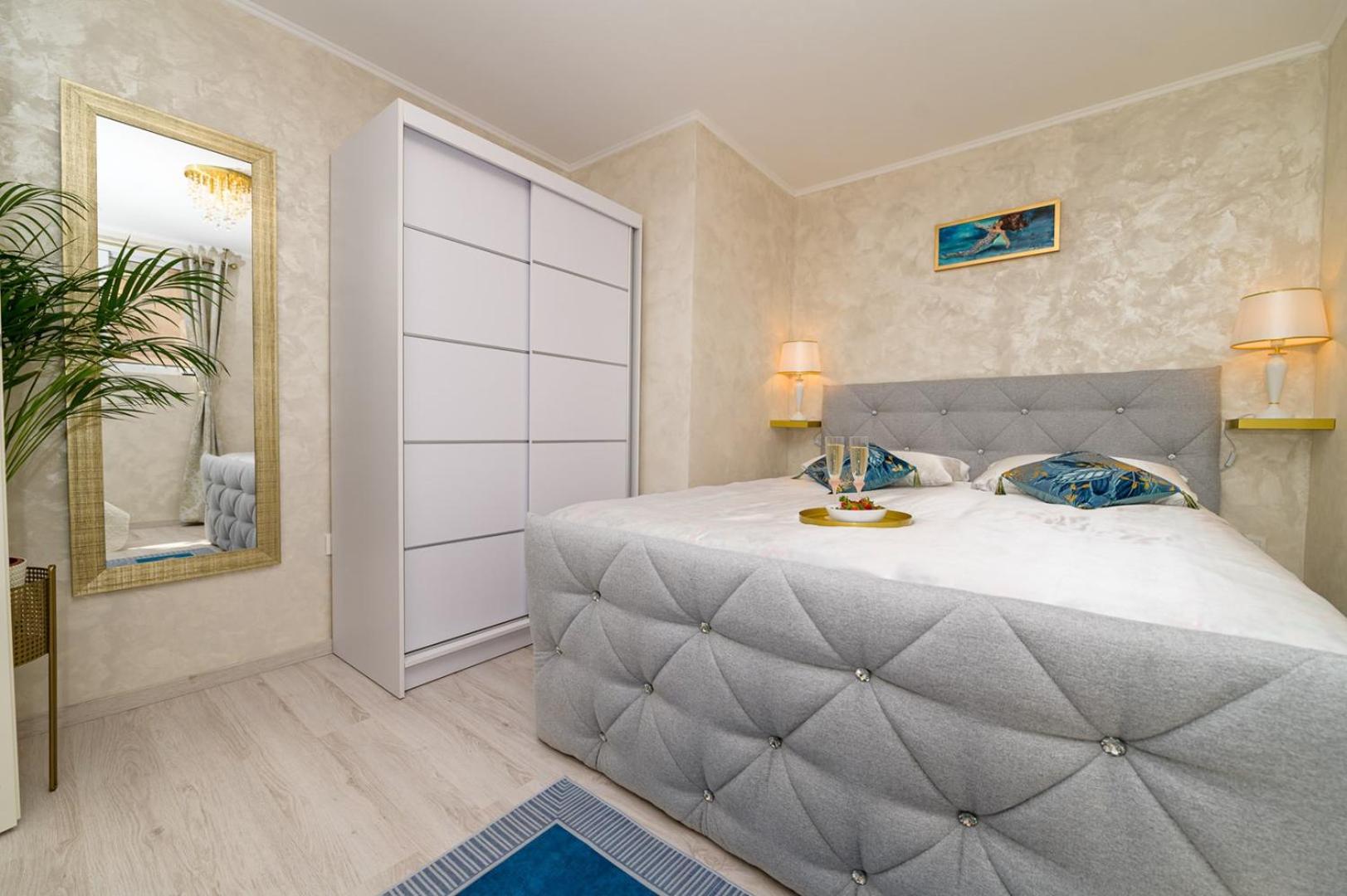 Apartments Delfin view 3