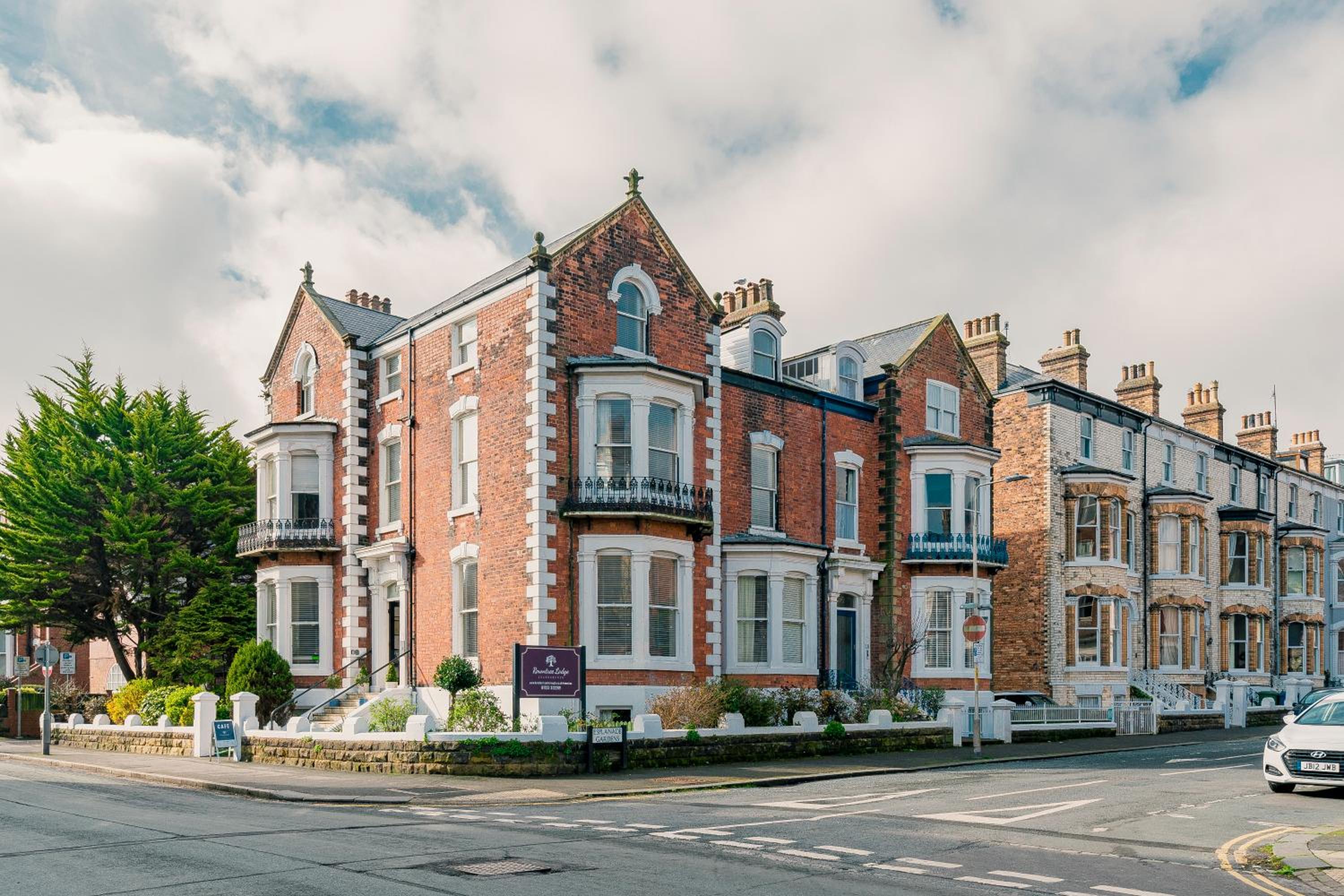 Hotel Rowntree Lodge - Image 1