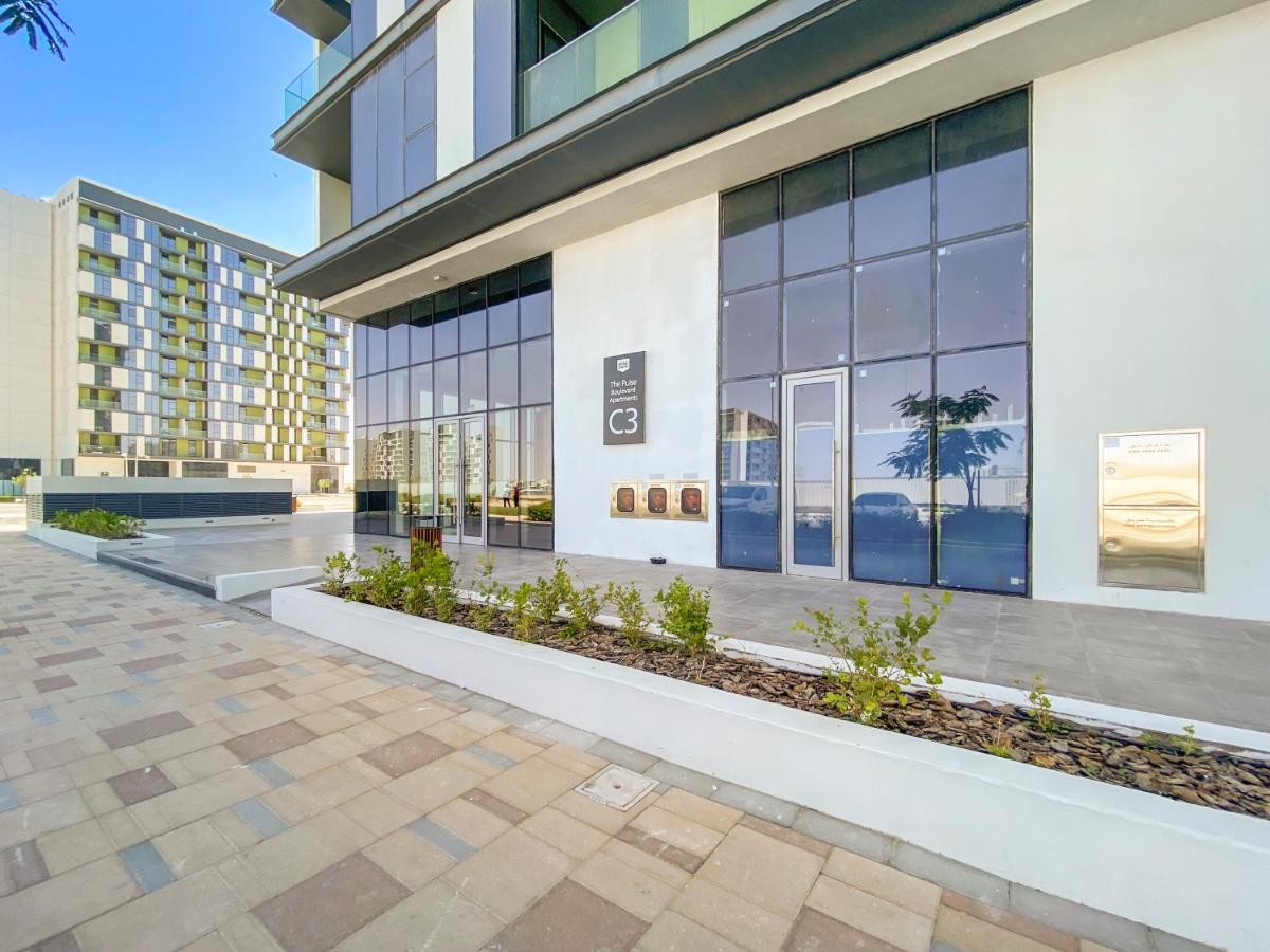 Premium 2BR - Fully Furnished & Equipped