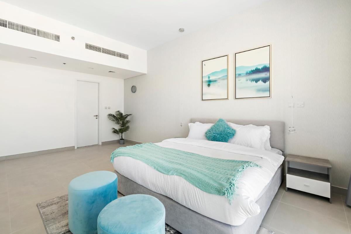 Premium 2BR - Fully Furnished & Equipped