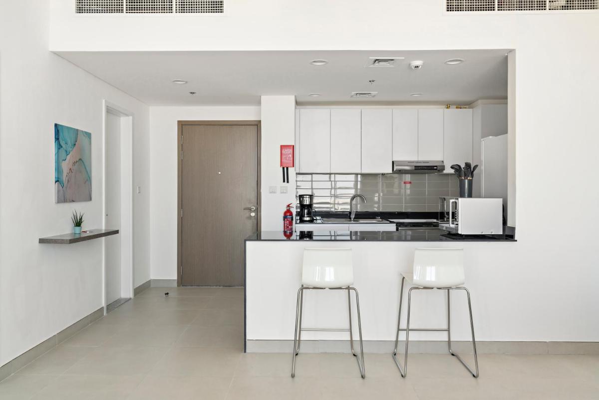 Premium 2BR - Fully Furnished & Equipped