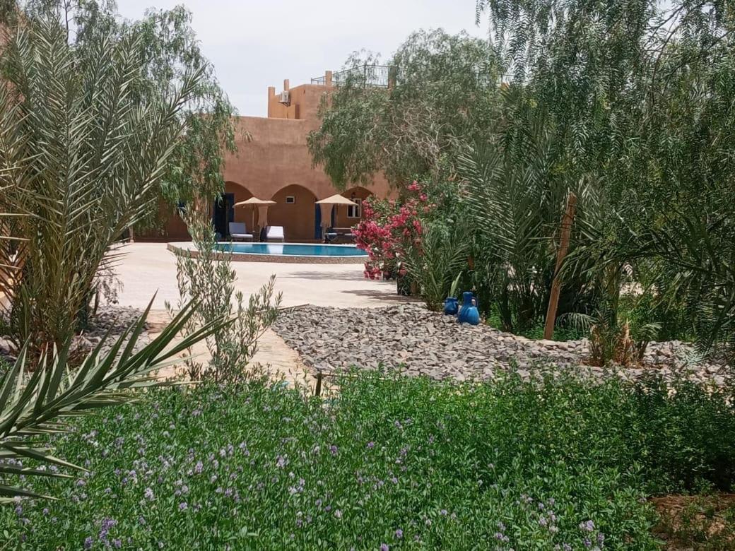 Photo 33