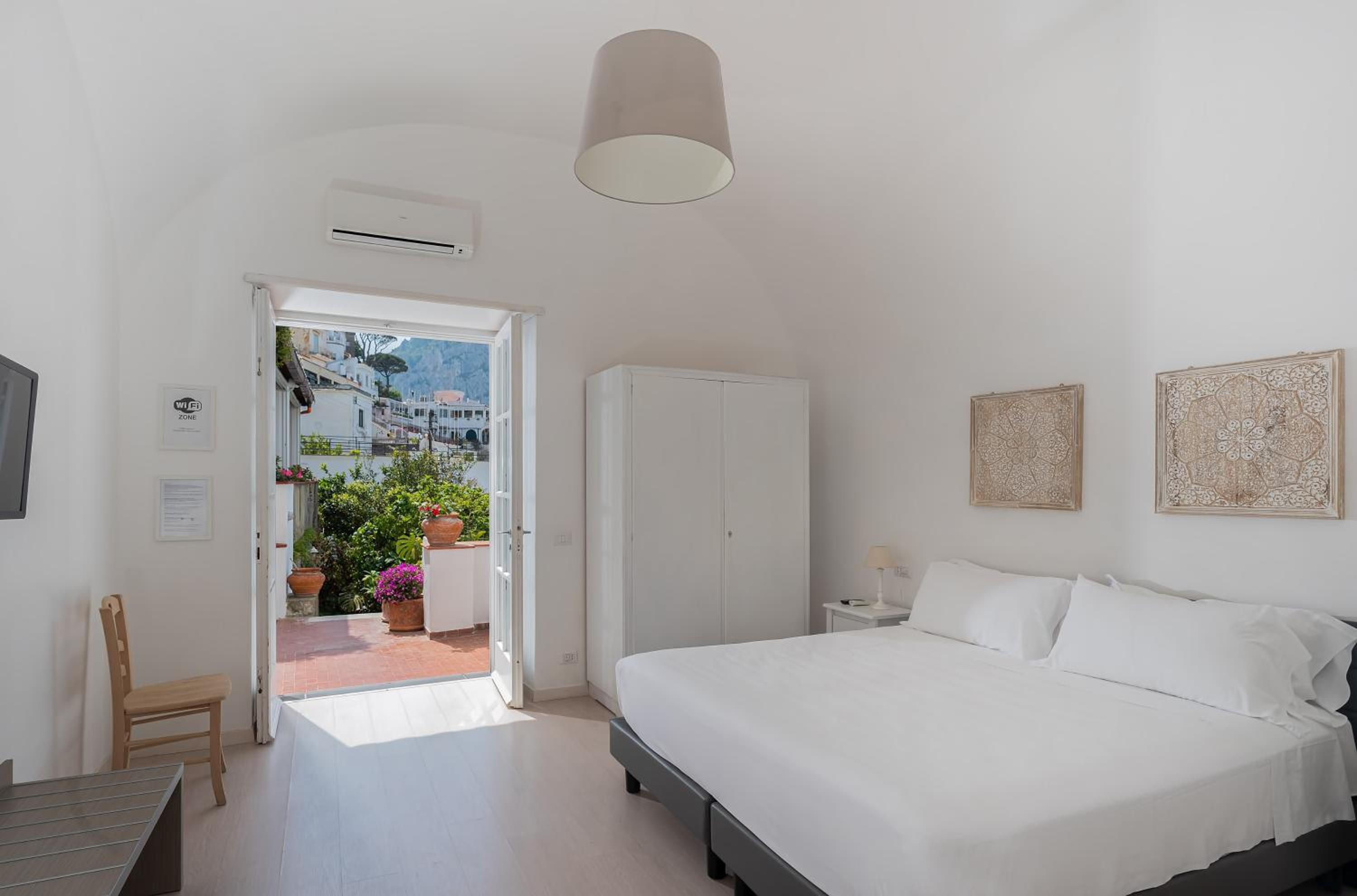 Capri Town Apartments