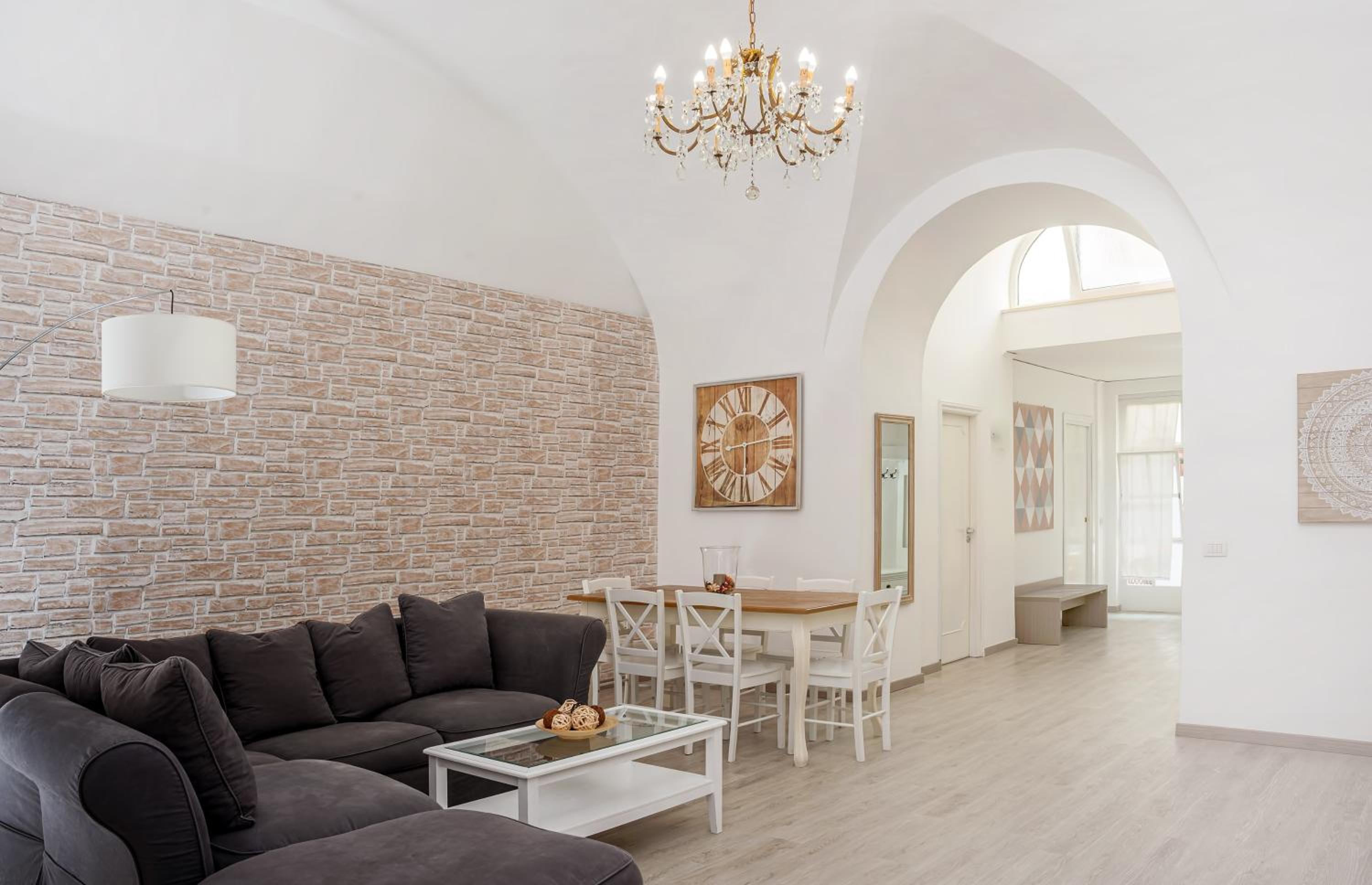 Capri Town Apartments