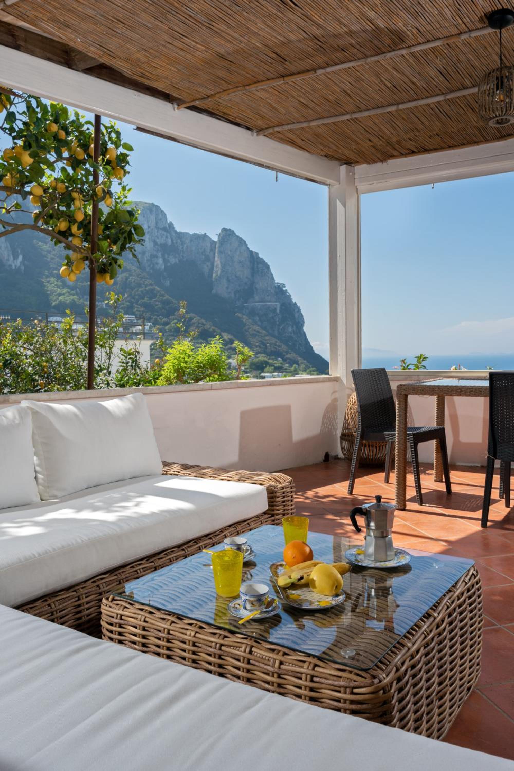 Capri Town Apartments photo 2