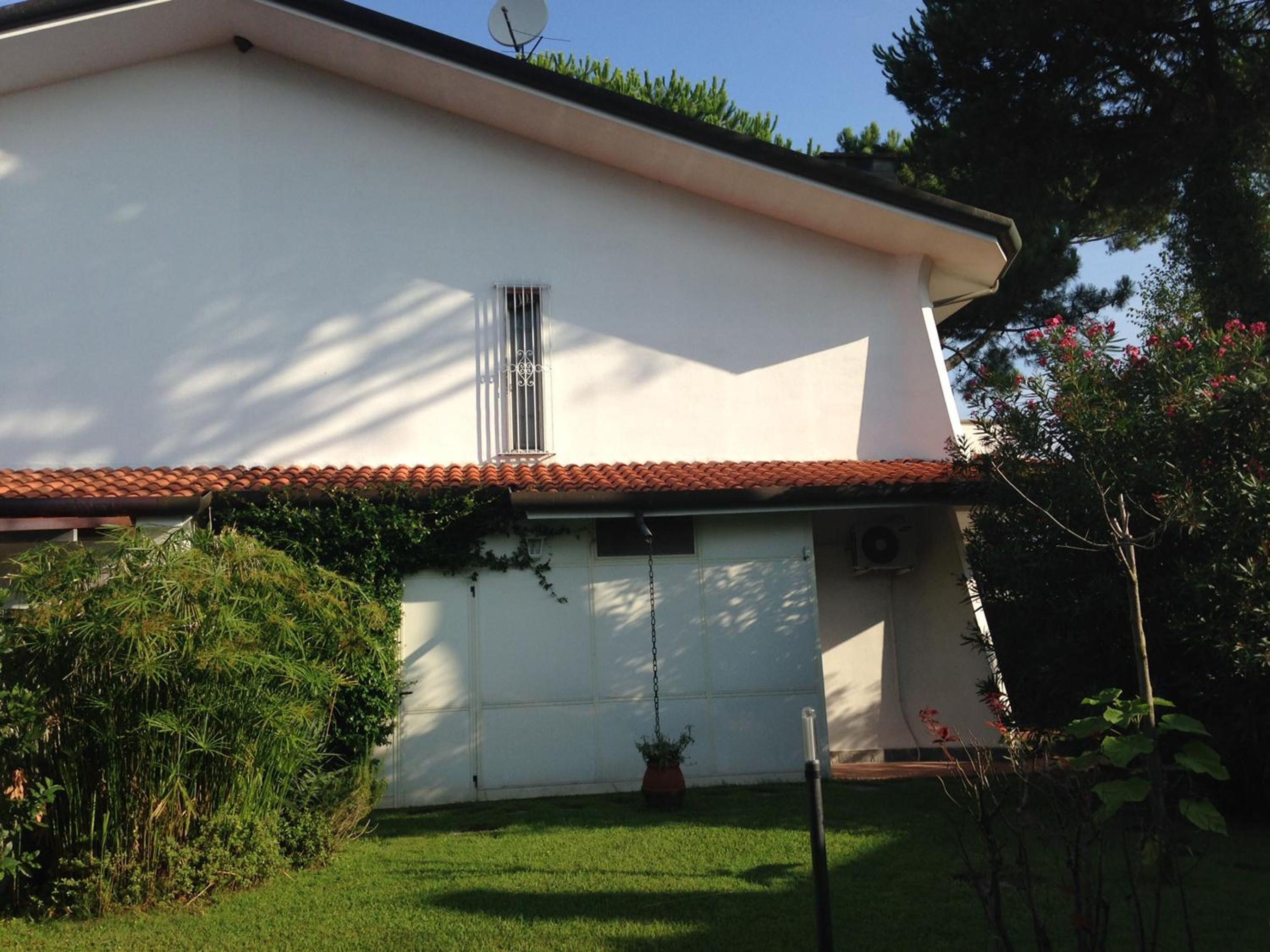 Holiday home Villetta Cinquale view 4