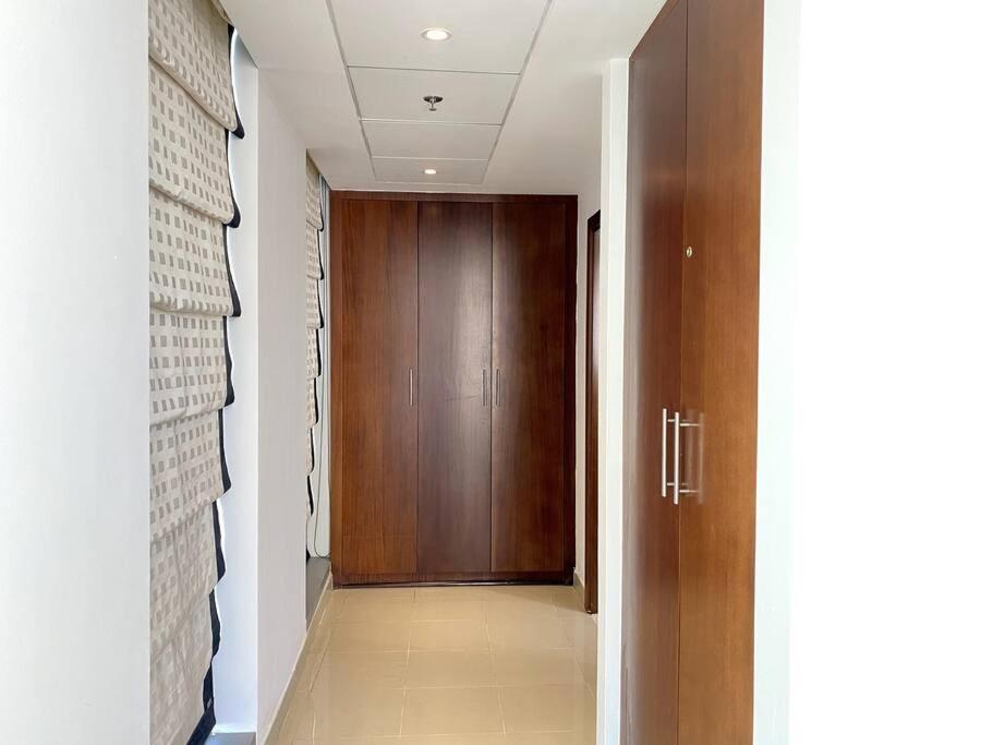 Lux BnB Standpoint Tower Burj & Fountain Views