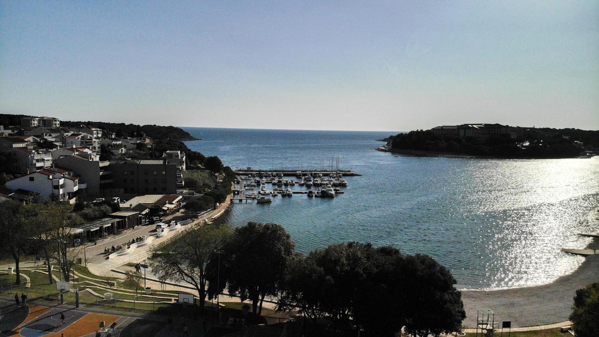 Apartment Anchora - near family-friendly beach photo 4