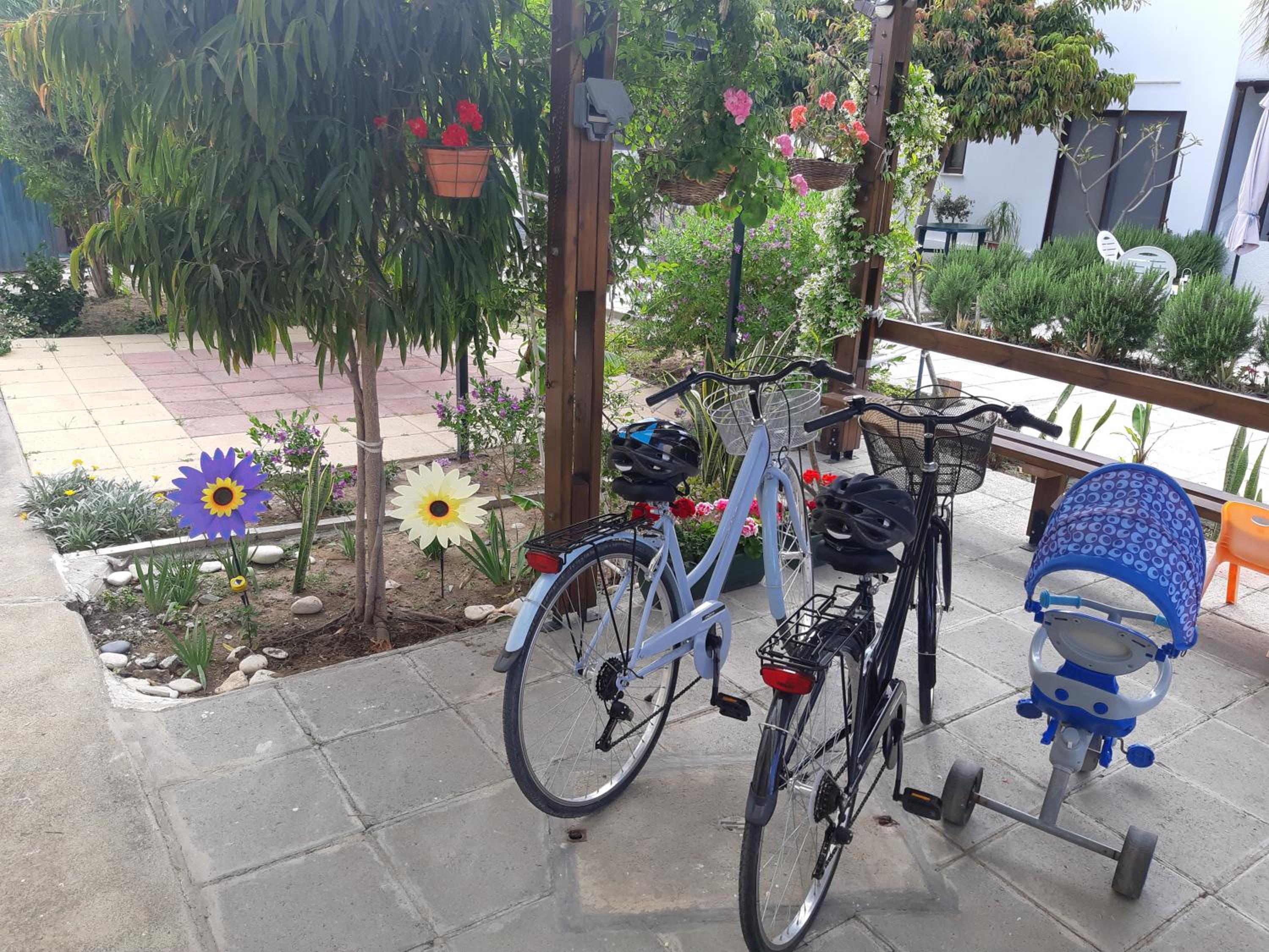 House Near The Beach (Militsa & Aggeliki)