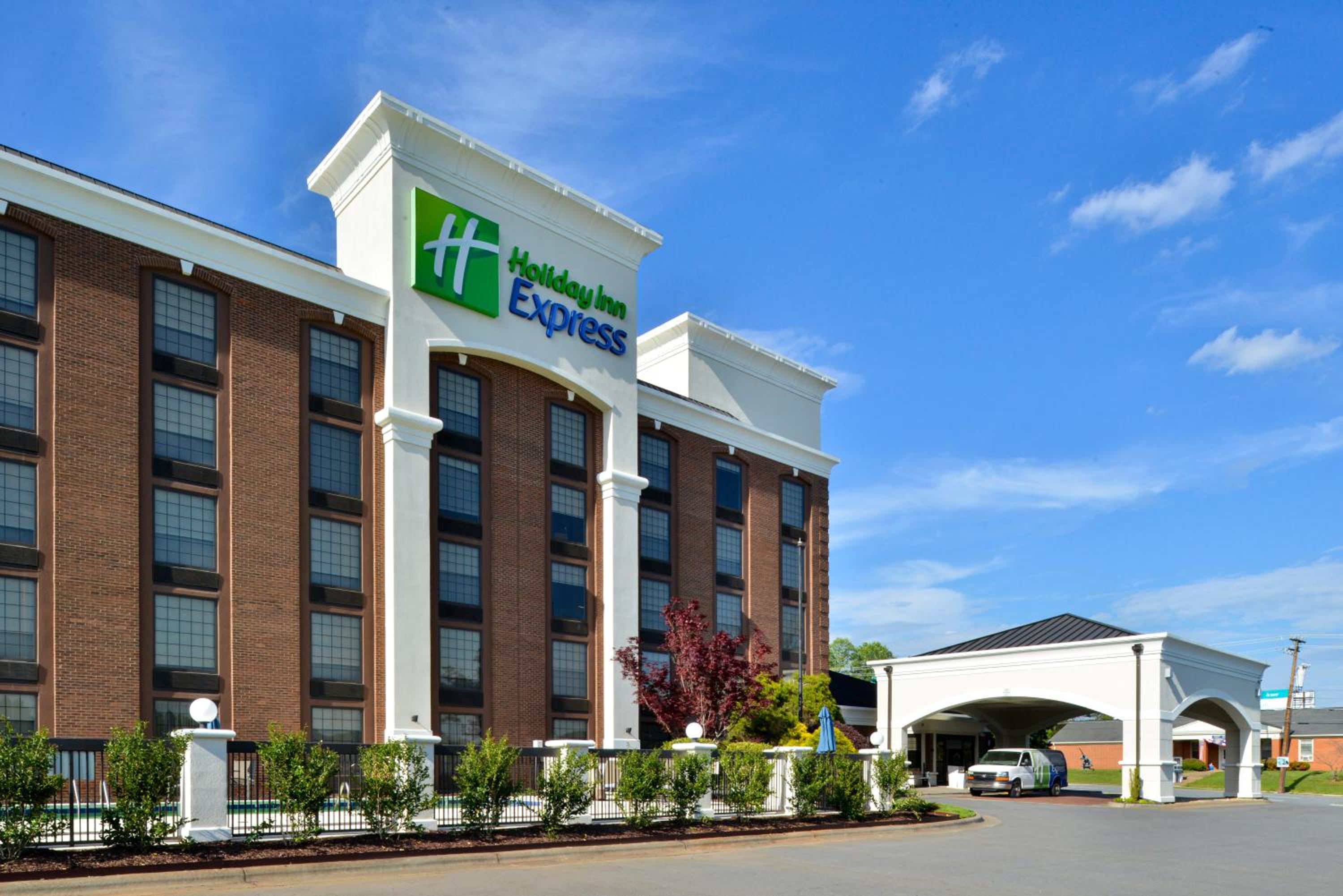 Hotel Holiday Inn Express Winston-salem Medical Ctr Area By Ihg
