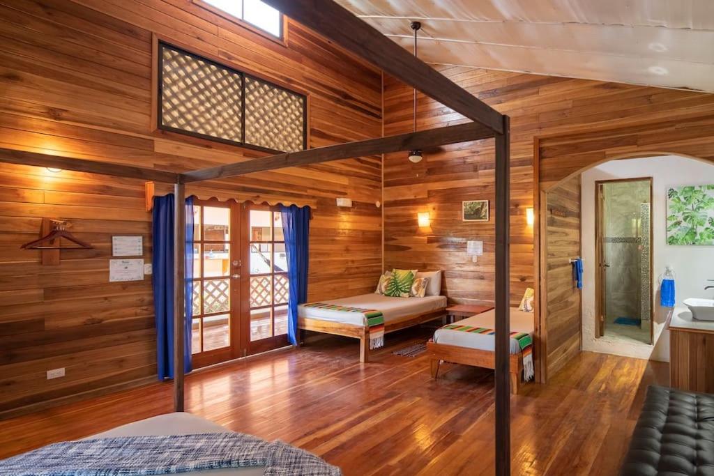 Poolside Beach House At Pangea Lodge