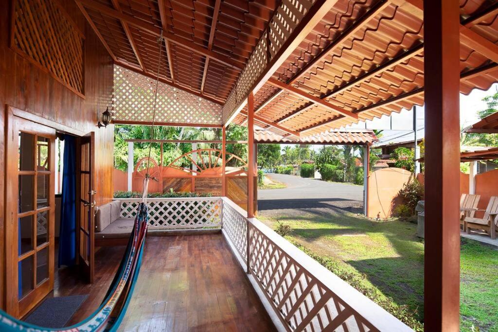 Poolside Beach House At Pangea Lodge
