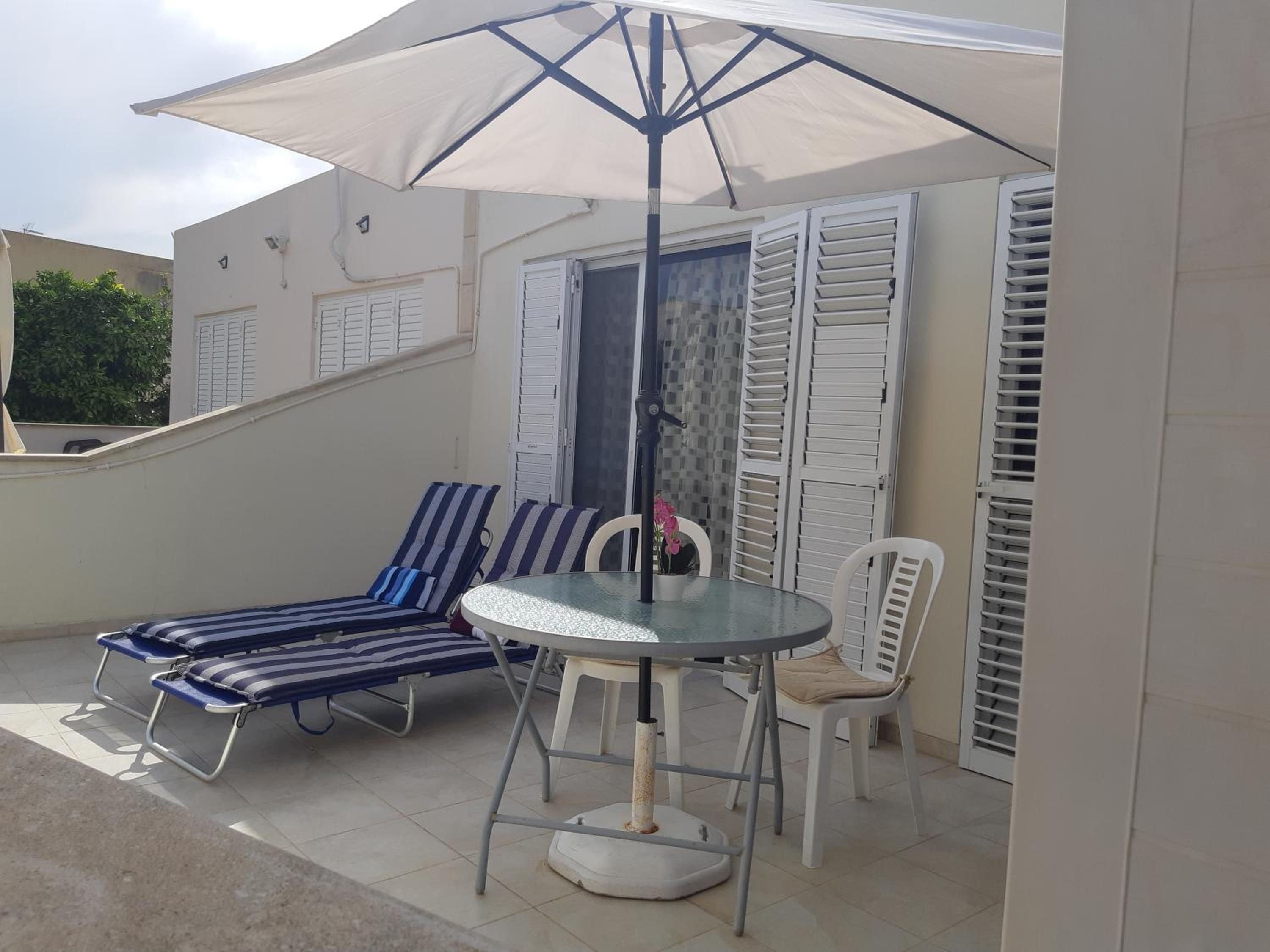 House Near The Beach (Militsa & Aggeliki)