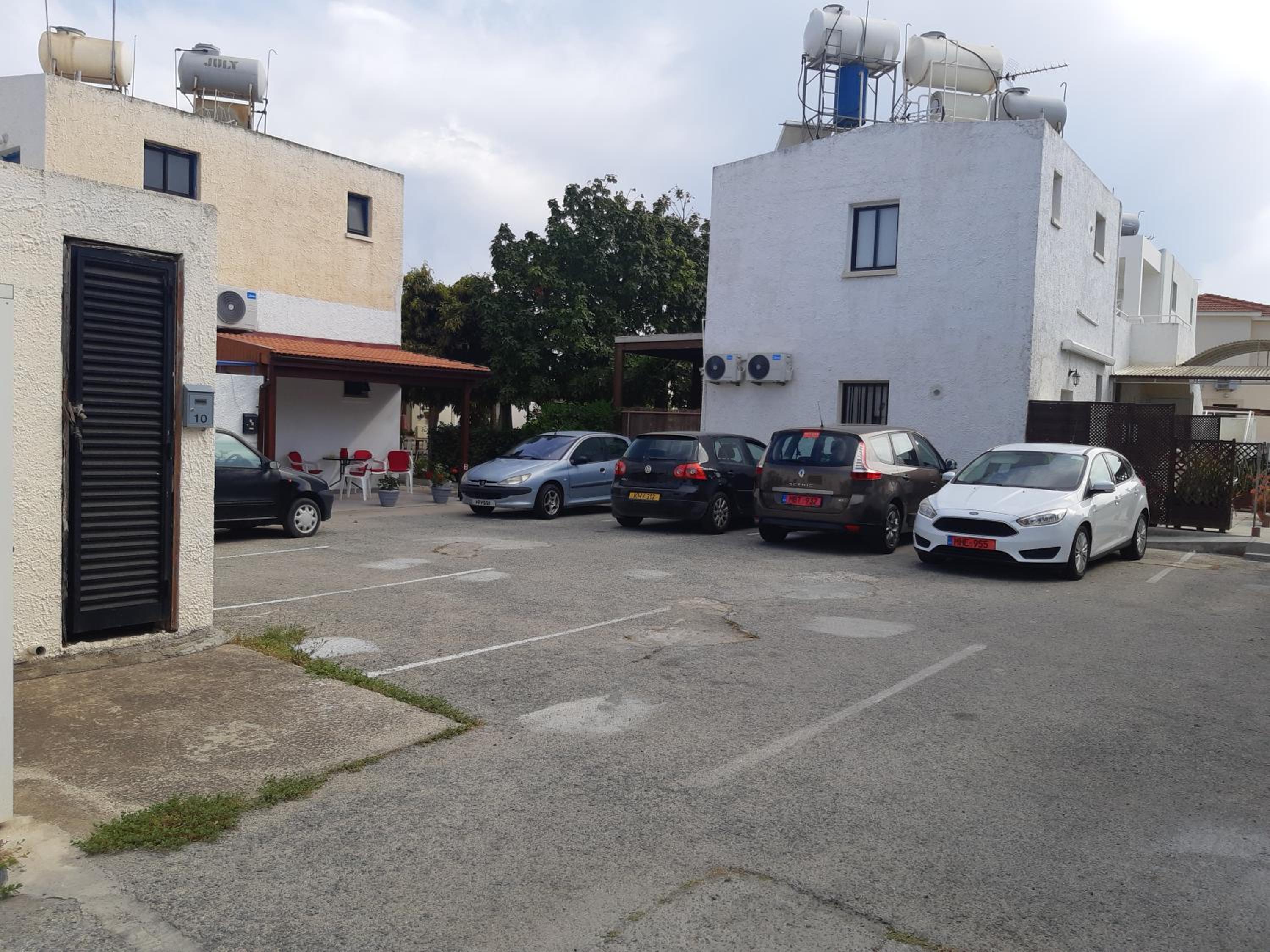 House Near The Beach (Militsa & Aggeliki)