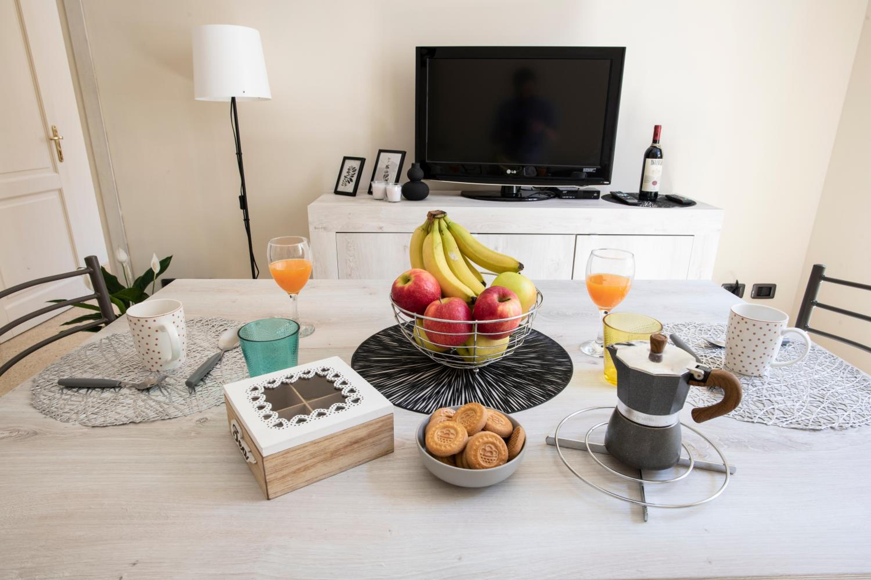 Corner Cavour Apartment en Sassari — dining