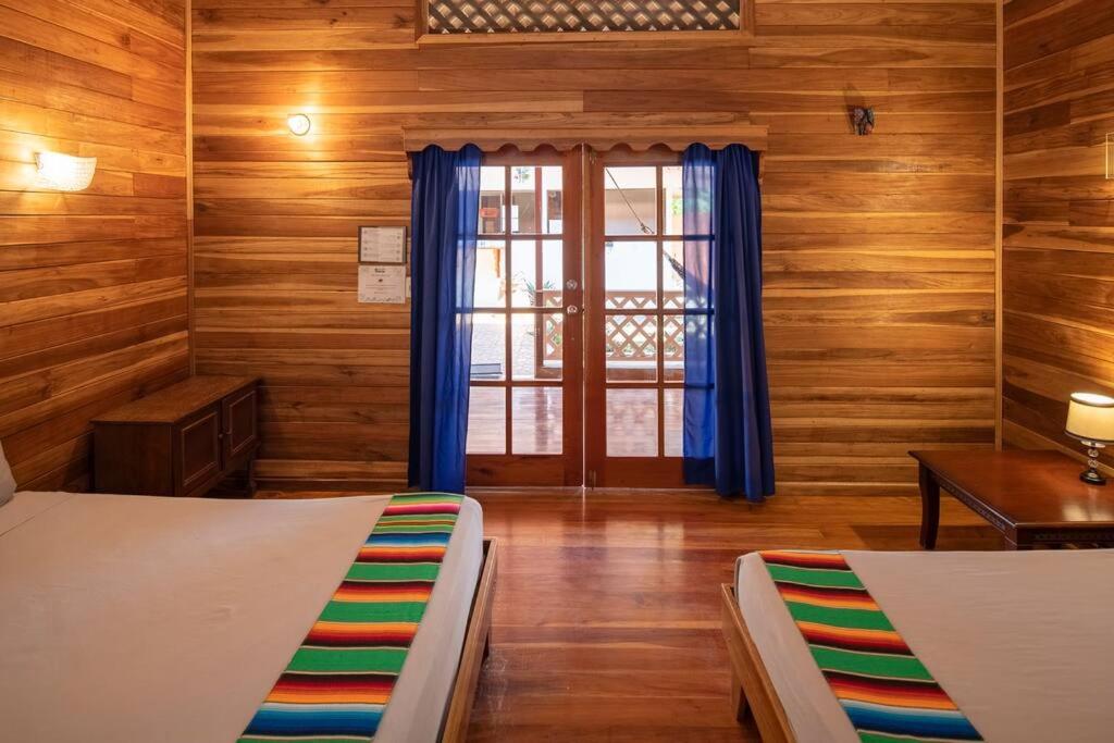 Poolside Beach House At Pangea Lodge
