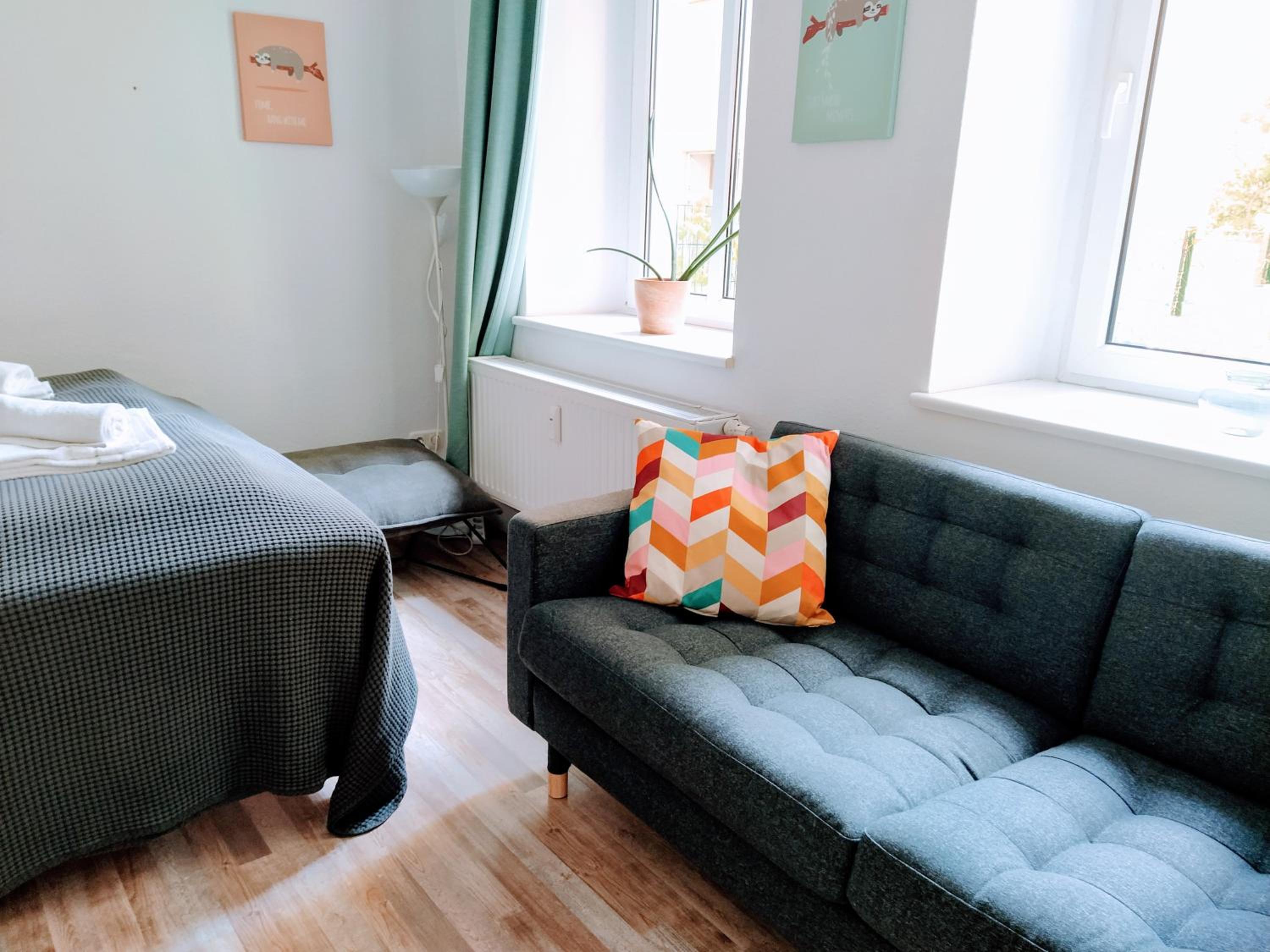 Central 2 bedroom flat for families & calm guests