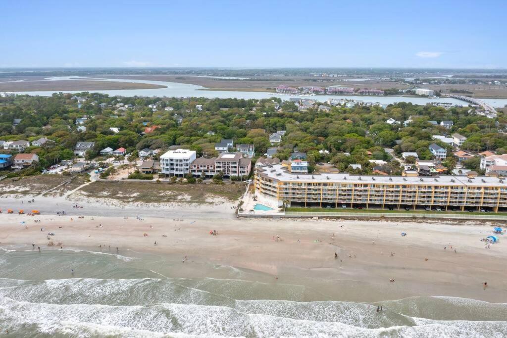 208 W Ashley - Central Location - 2 Mins to the Beach view 4