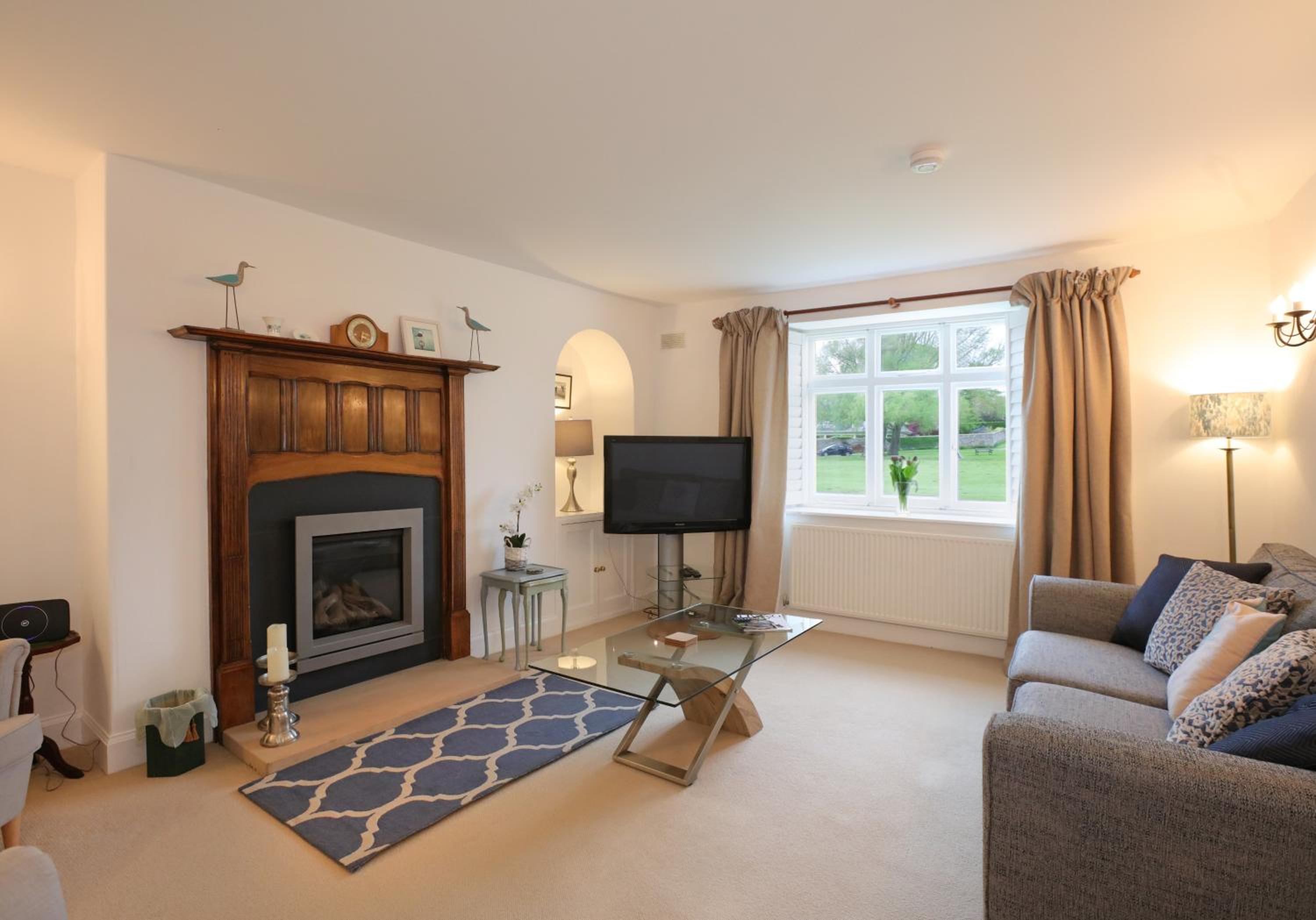 Primrose Cottage view 3