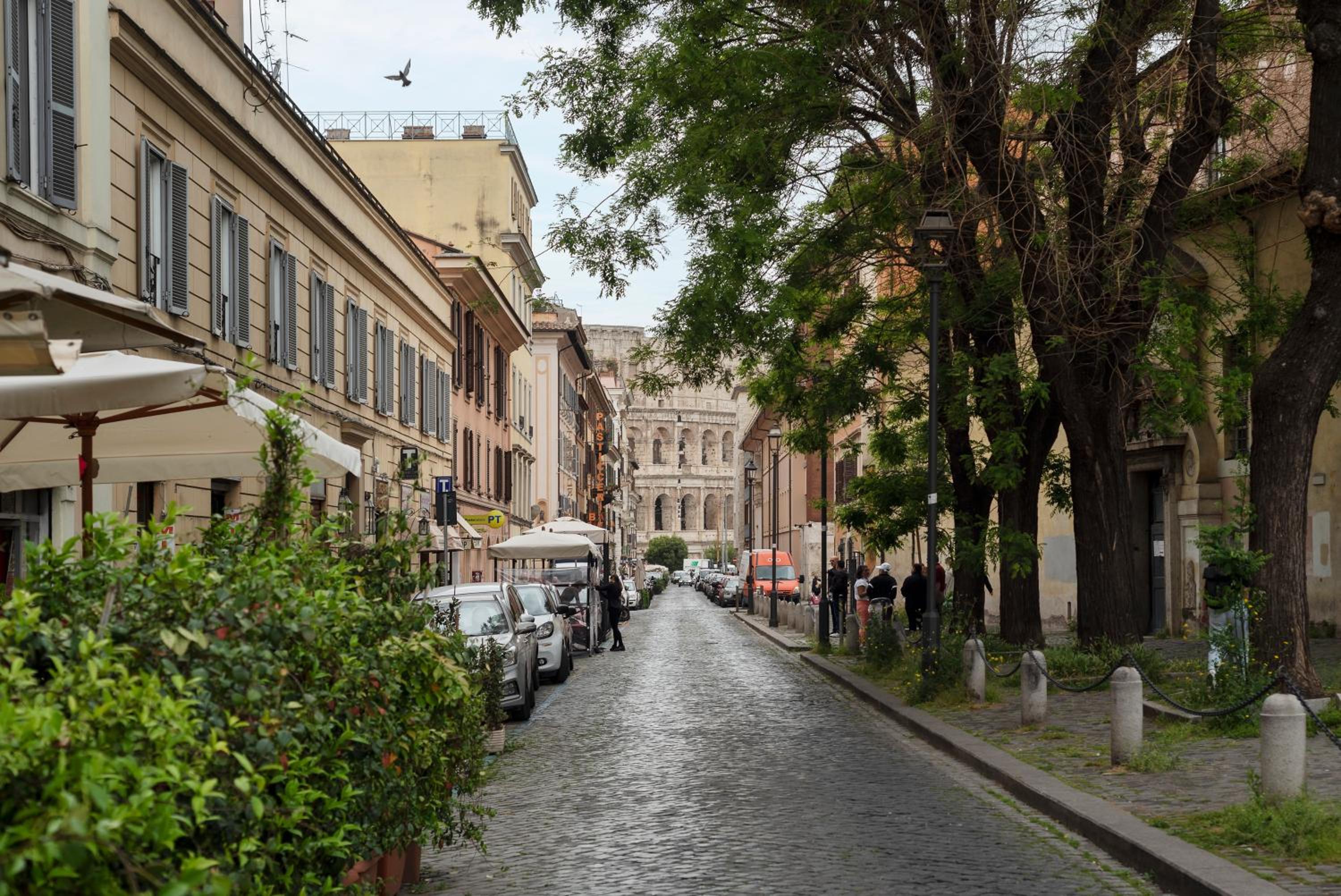 GuestHost - Colosseo & Fori imperiali Wooden Flat