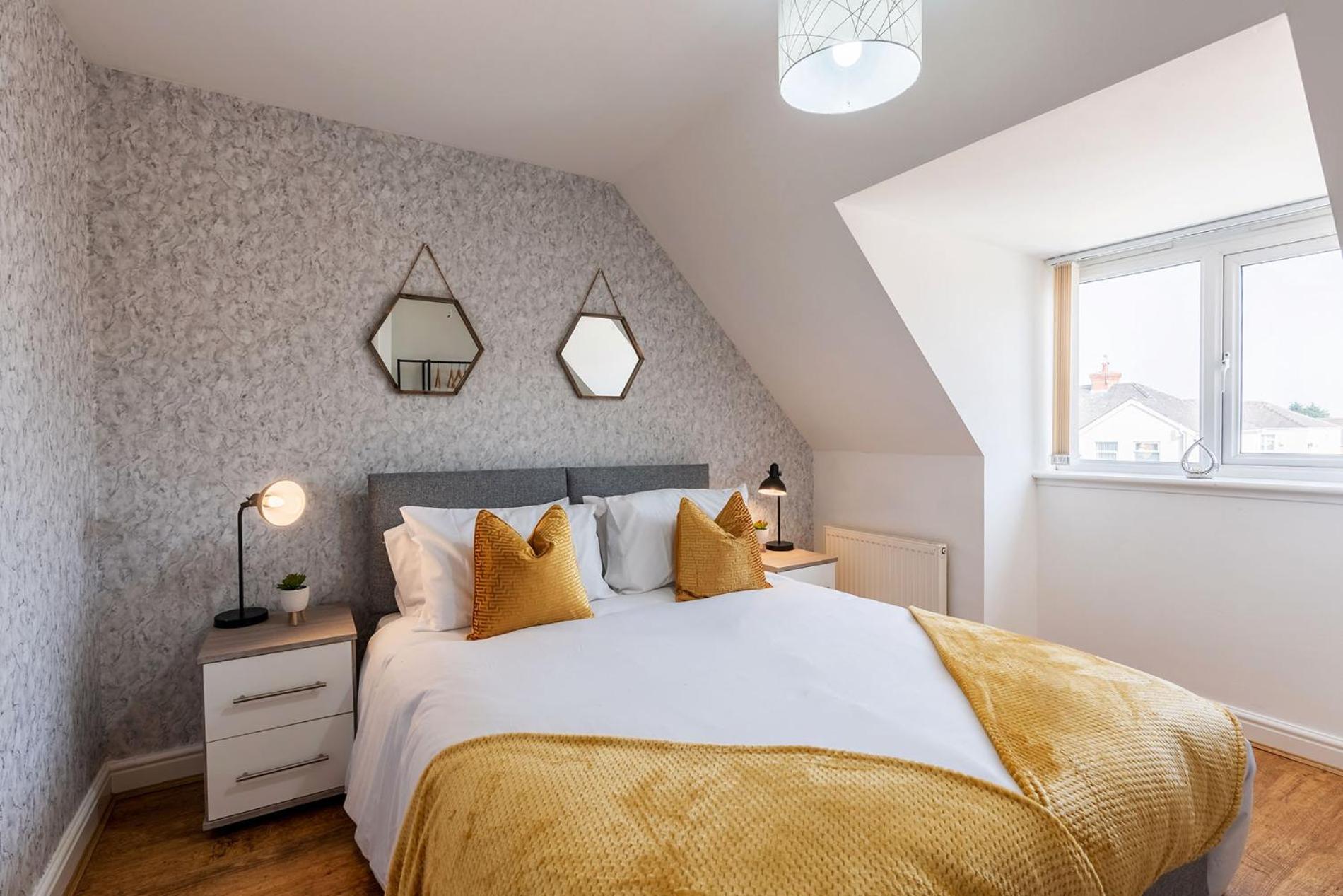 Modern & Spacious Cottage & Private Parking & Leisure view 4