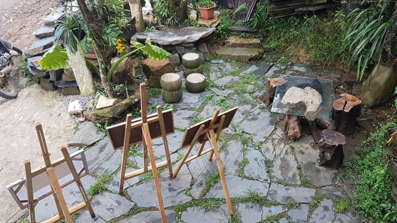 Fieu House view 4