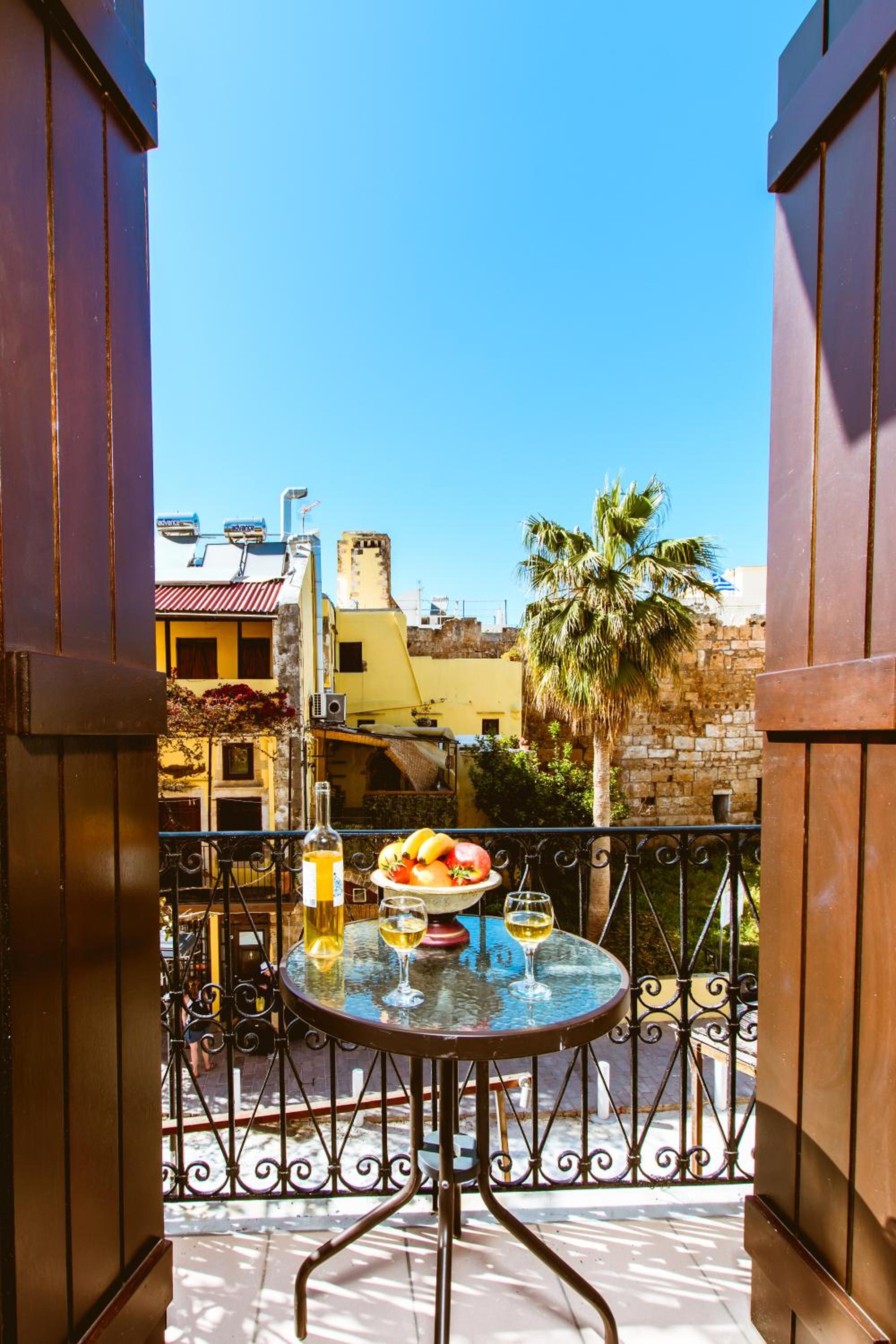 Bozzali Deluxe Hotel