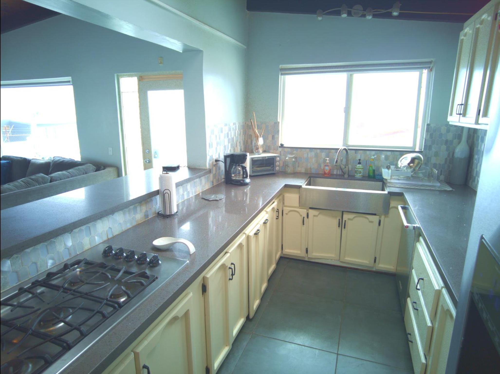 Photo 8