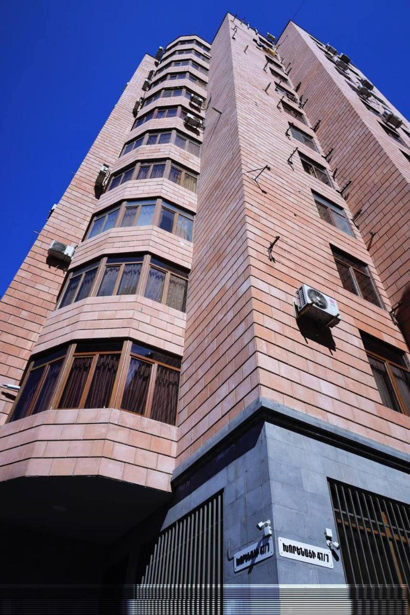 Luxuary New-Build One Bedroom Apartment in Yerevan on Khorenatsyi Street