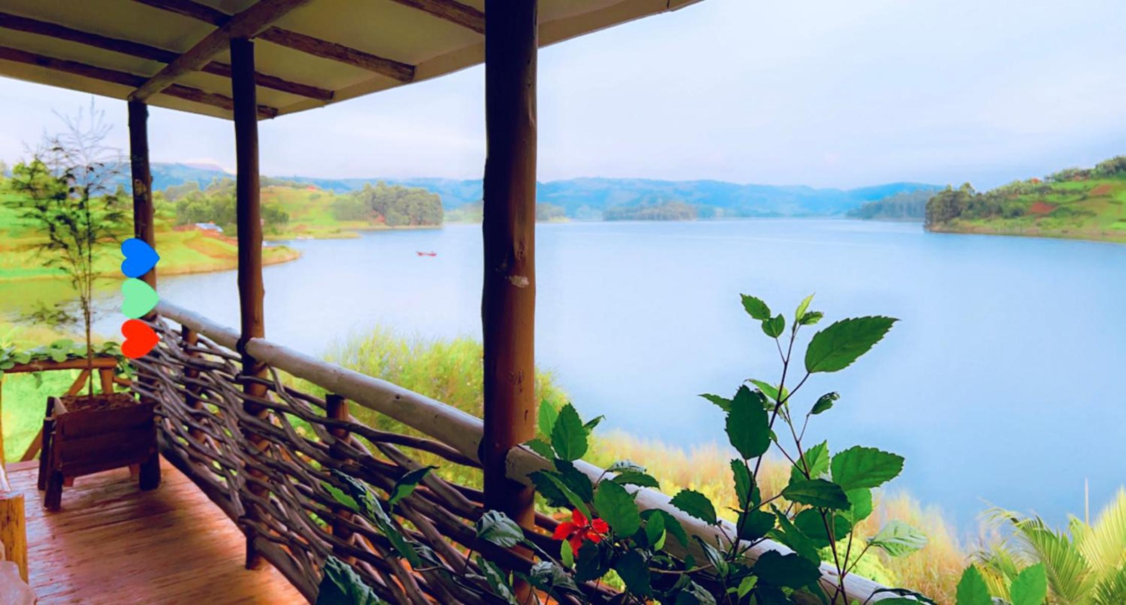 Lake Bunyonyi Rock Resort