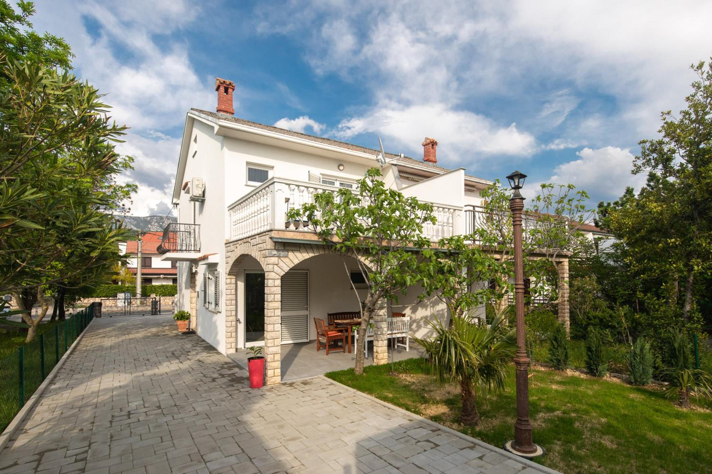 Ferienhaus Nikola view 2