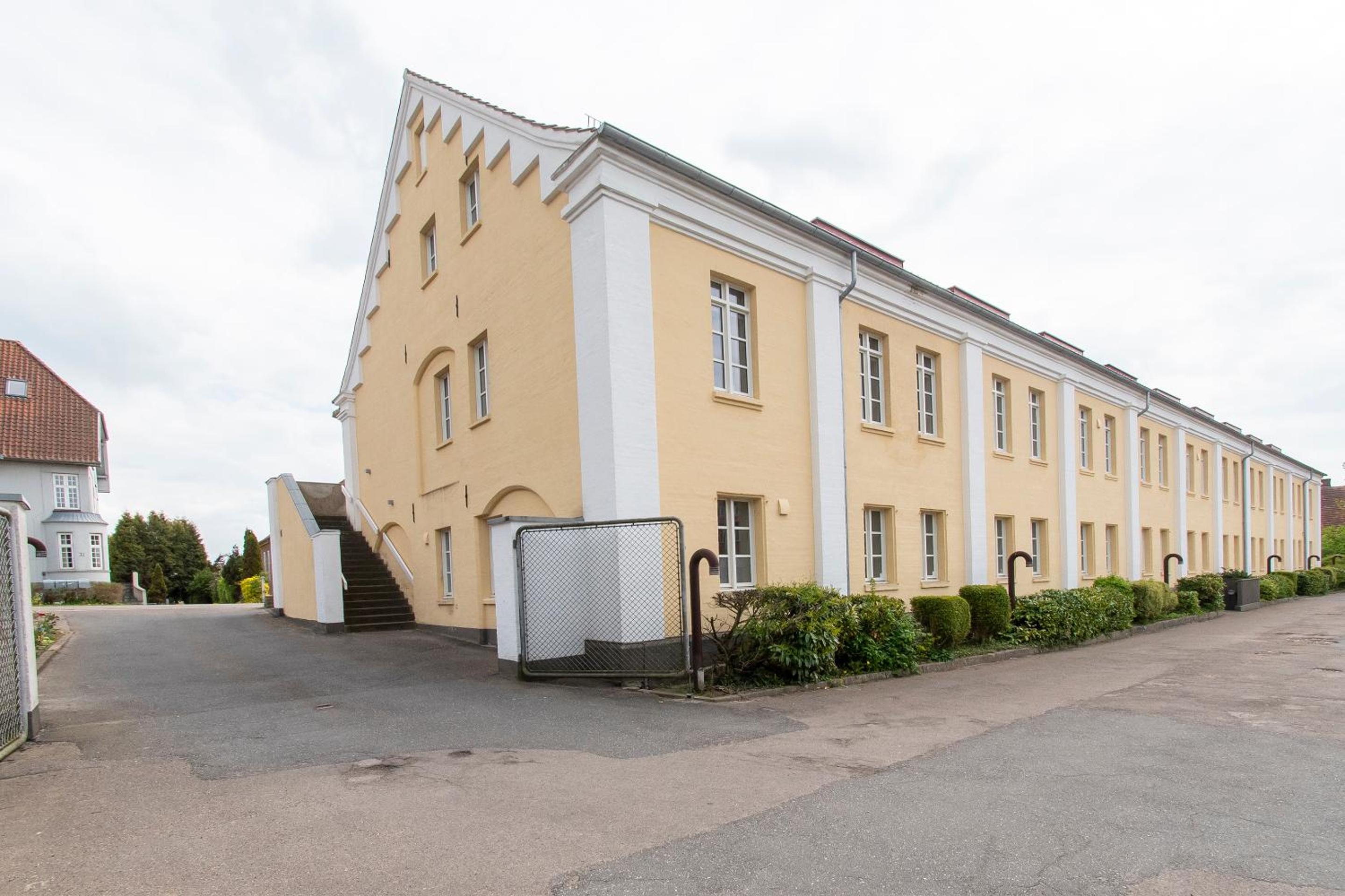 Stylish two floor Deluxe Apartment - 2 bedroom