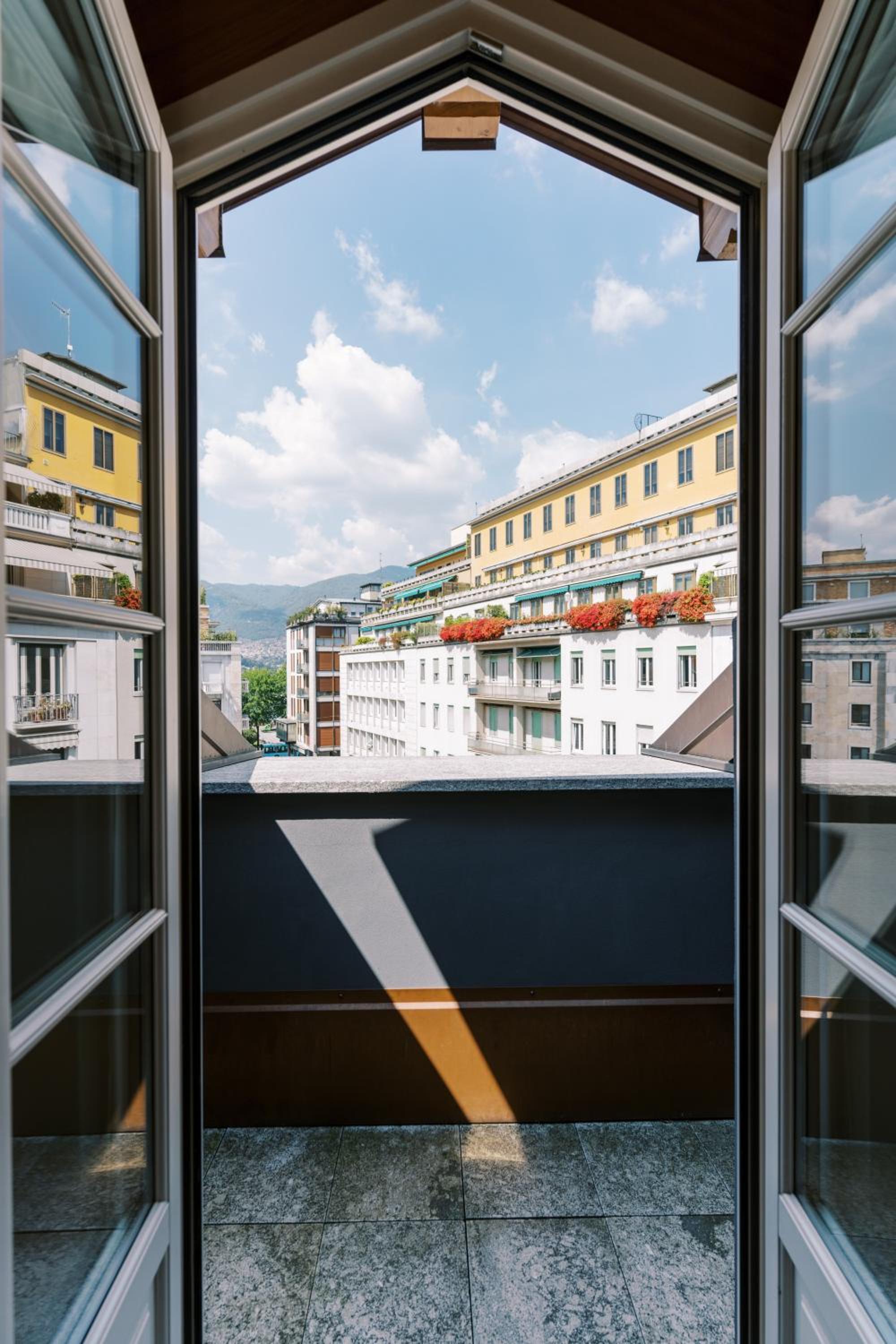 CASA KING en Como — balance & terrace