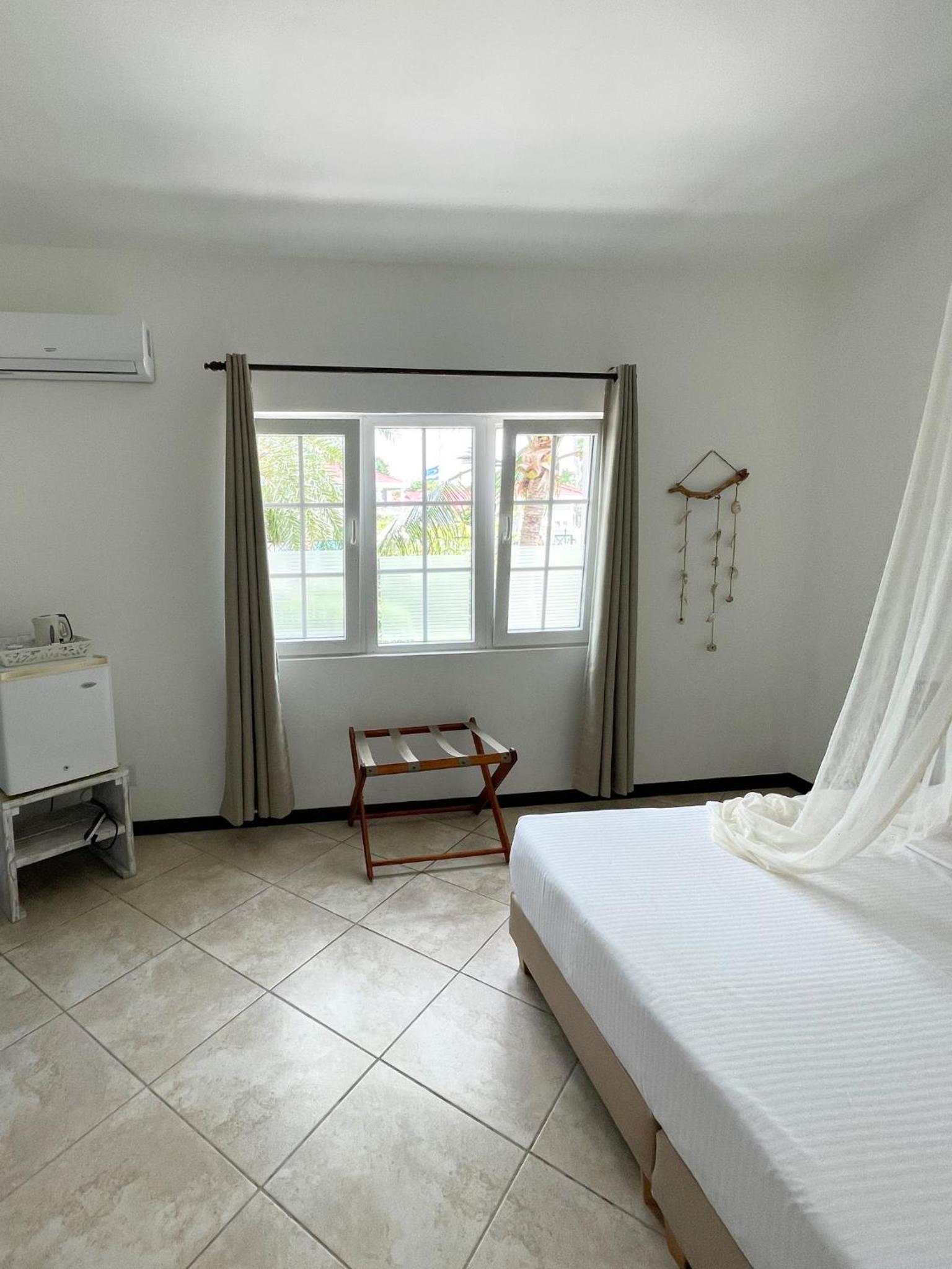 Hibiscus Beach House